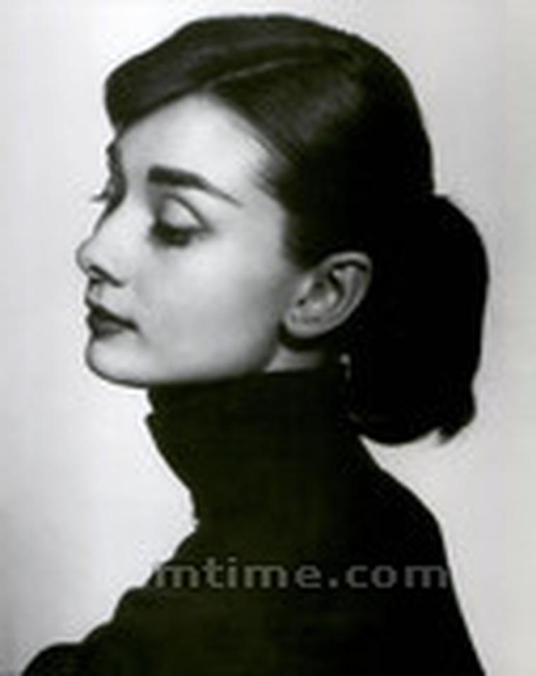 1957年,《甜姐儿》。美得超凡脱俗。