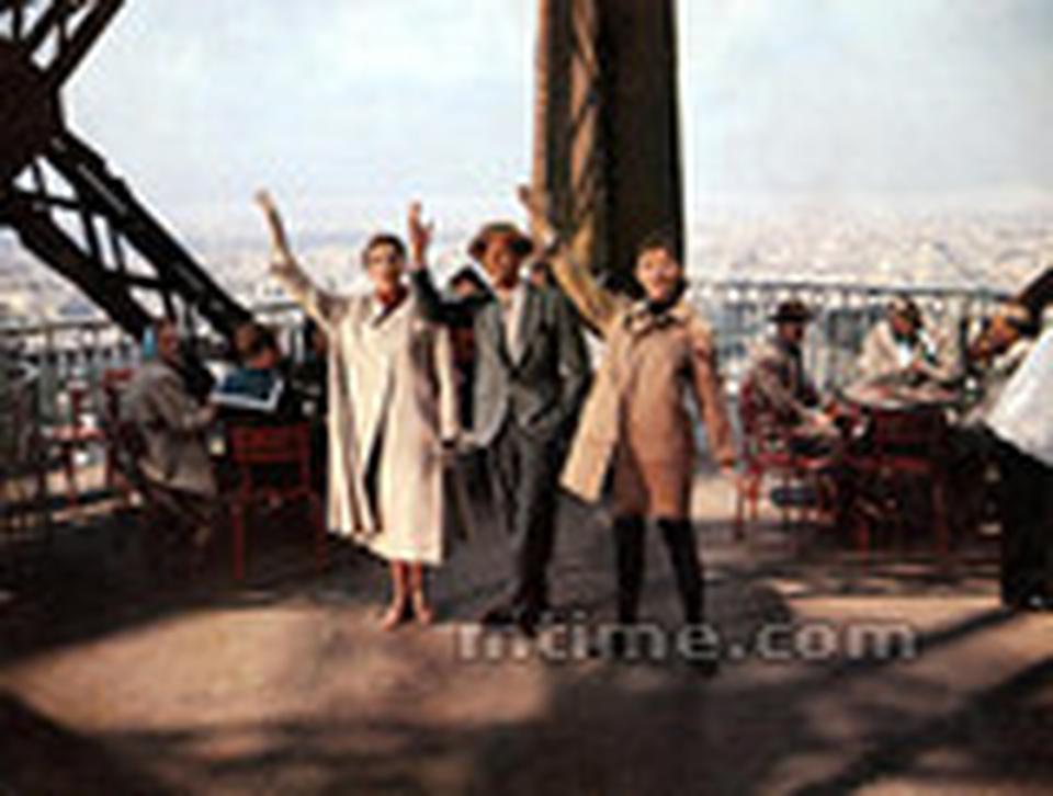 1957年,《甜姐儿》。凯·汤普森、弗雷德·阿斯泰尔和赫本。