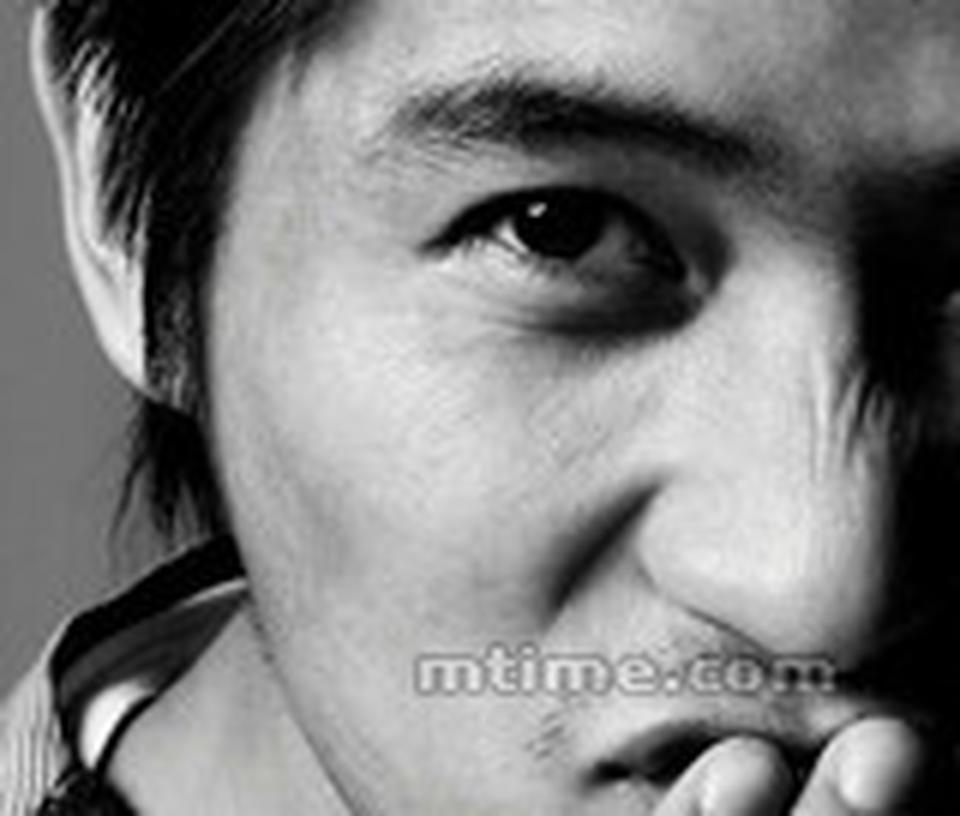 近日，一向言论大胆直接的韩寒在接受采访时谈到进军电影圈的打算，表示自己并没有要进军电影圈的打算，更声称自己几乎每周推掉一部片约，而且“片酬让所有国内一线男明星黯然伤心、愤愤不平”。
