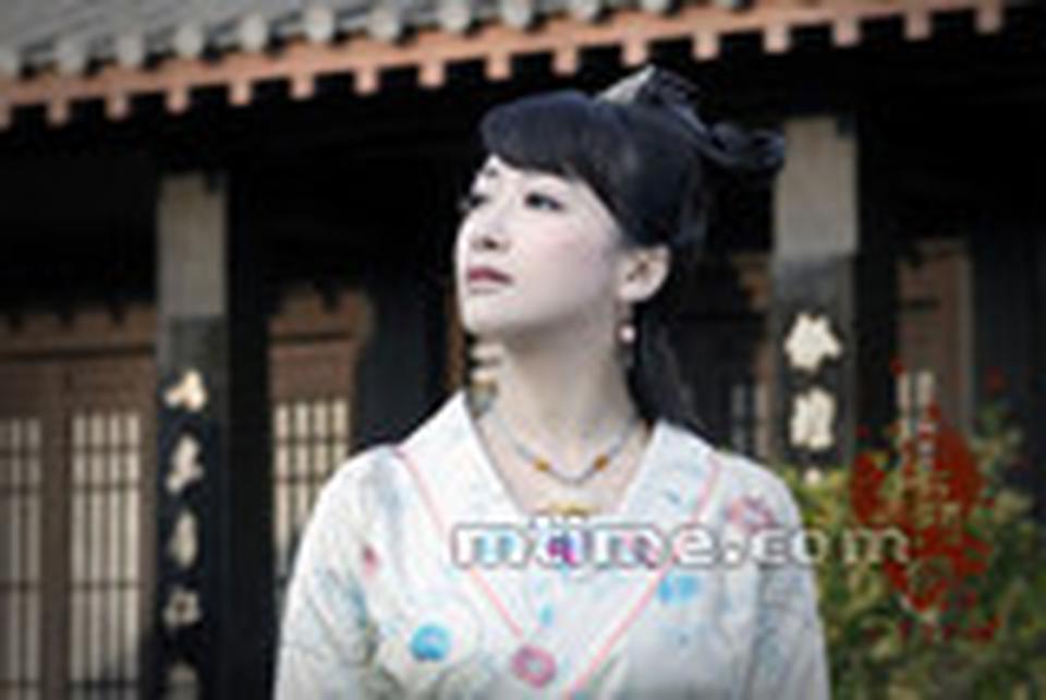 陈紫函饰演杨八妹，本次放送的剧照难得地展现了她非戎装的造型。