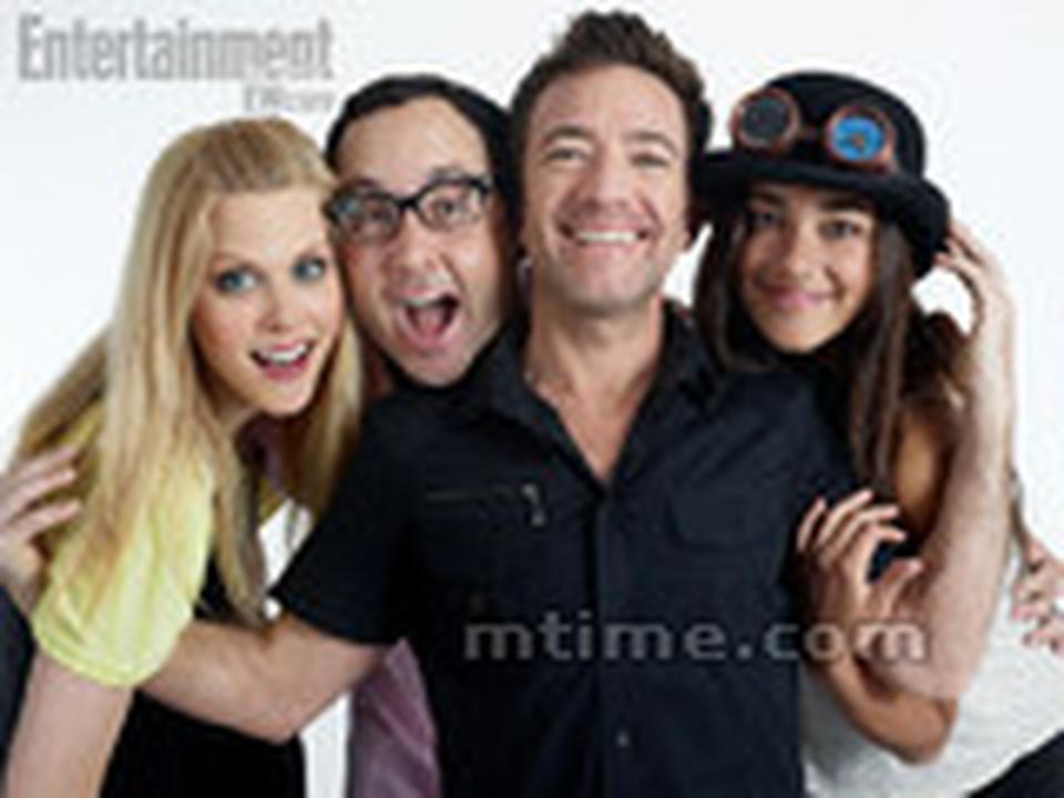Janet Varney、P.J. Byrne、David Faustino、赛切儿·加布埃尔。