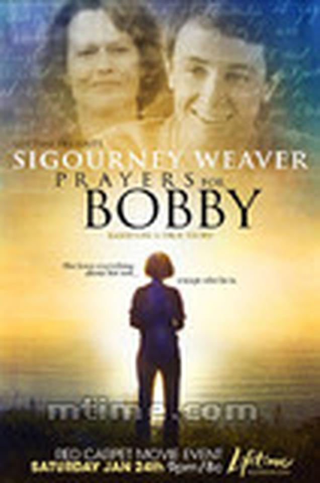 2010年投票排名: 17 主演:西格妮·韦弗、瑞恩·凯利、丹·巴特勒剧情简要: 影片由西格妮·韦弗制片,据真实故事改编。她扮演的名为Mary Griffith的女士起先不能接受儿子鲍比的同性恋倾向,结果使得鲍比选择轻生,让她悲痛欲绝,最后她成为了维护同性恋权益方面的一位积极人士。 AFTERELTON'S TOP100 GREATEST GAY MOVIES