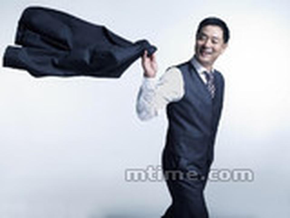 出生时间:1953年7月31日(六月廿一)星座:狮子座 著名话剧及影视演员,也是积极的公益推动者、艾滋病宣传员。
