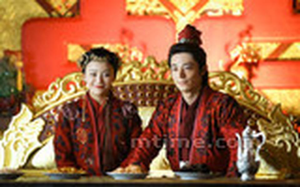 令狐冲与任盈盈大婚