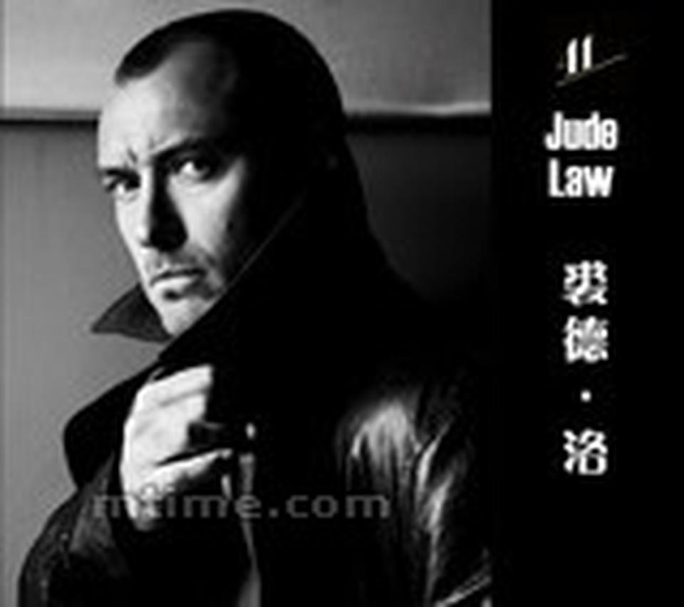 关键词：精致、邪媚性感代表作：天才瑞普利、冷山自从在明格拉的《天才瑞普利》中以青铜器般散发美丽光泽的高富帅形象出镜之后，裘德.洛就成了不可绕过的性感先生，尽管他的发际线越来越高，也仍然能以掩盖他精美的五官线条，还有那双发光的媚眼。