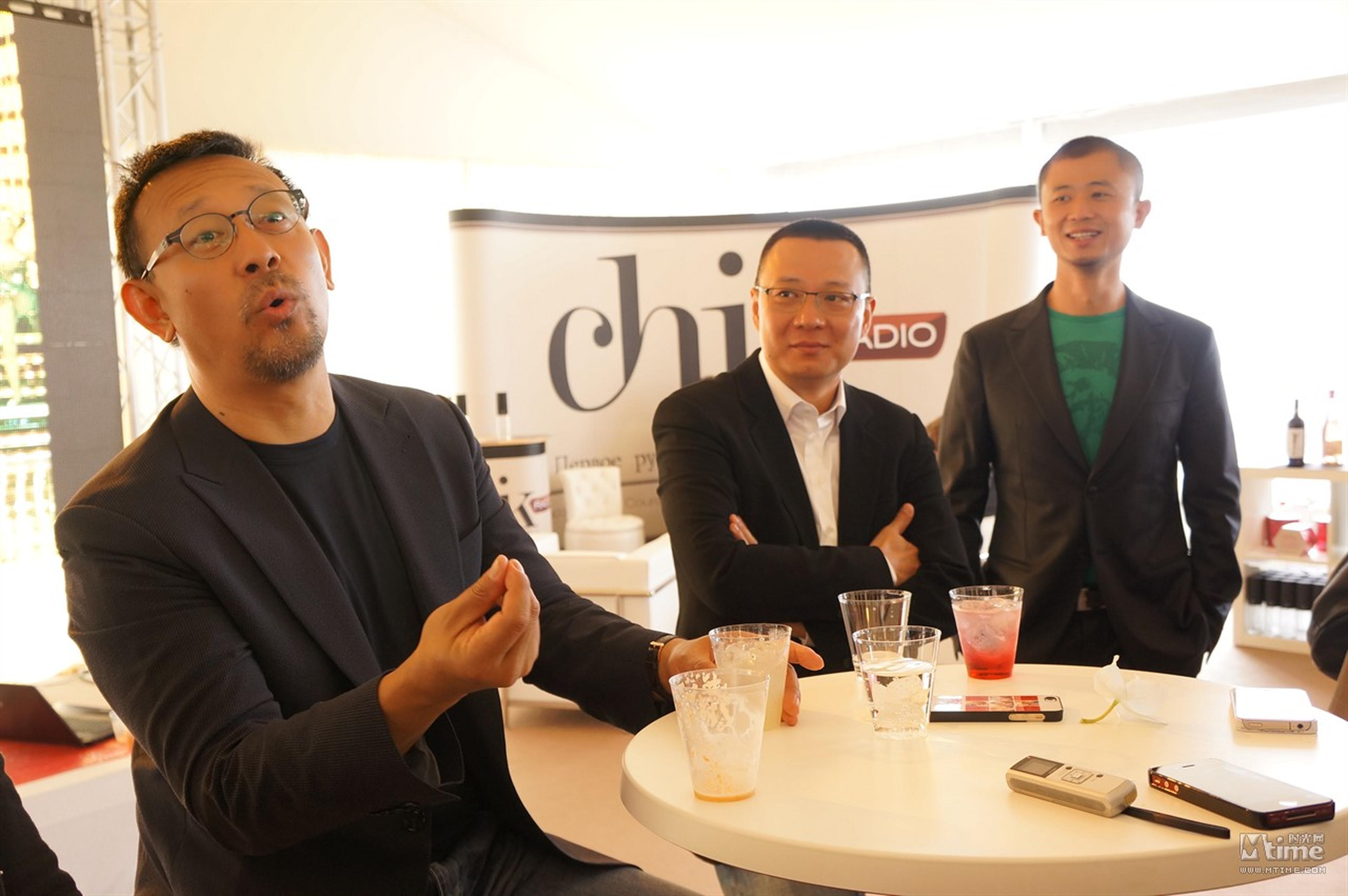 姜文和制片人马珂在戛纳接受专访，谈电影《一步之遥》