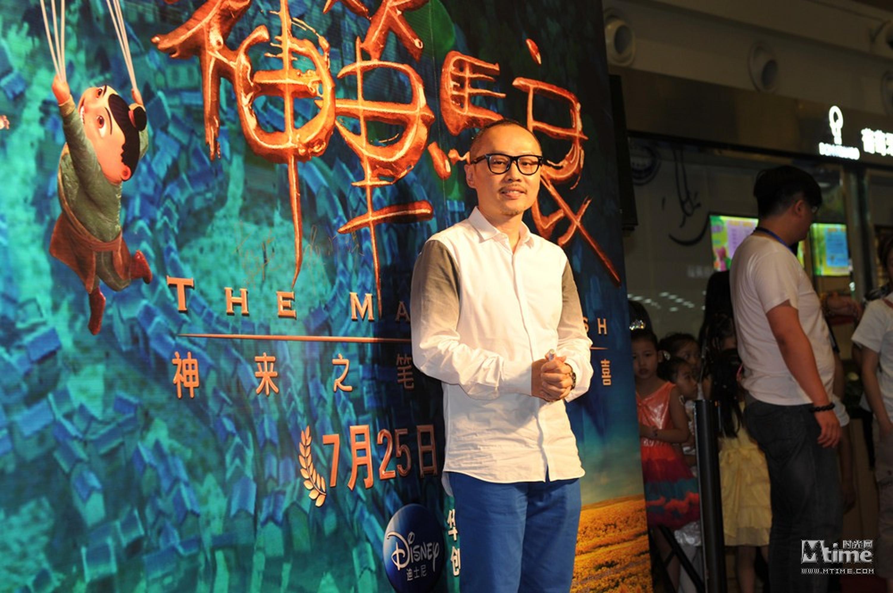 香港著名音乐人陈少琪出席红毯