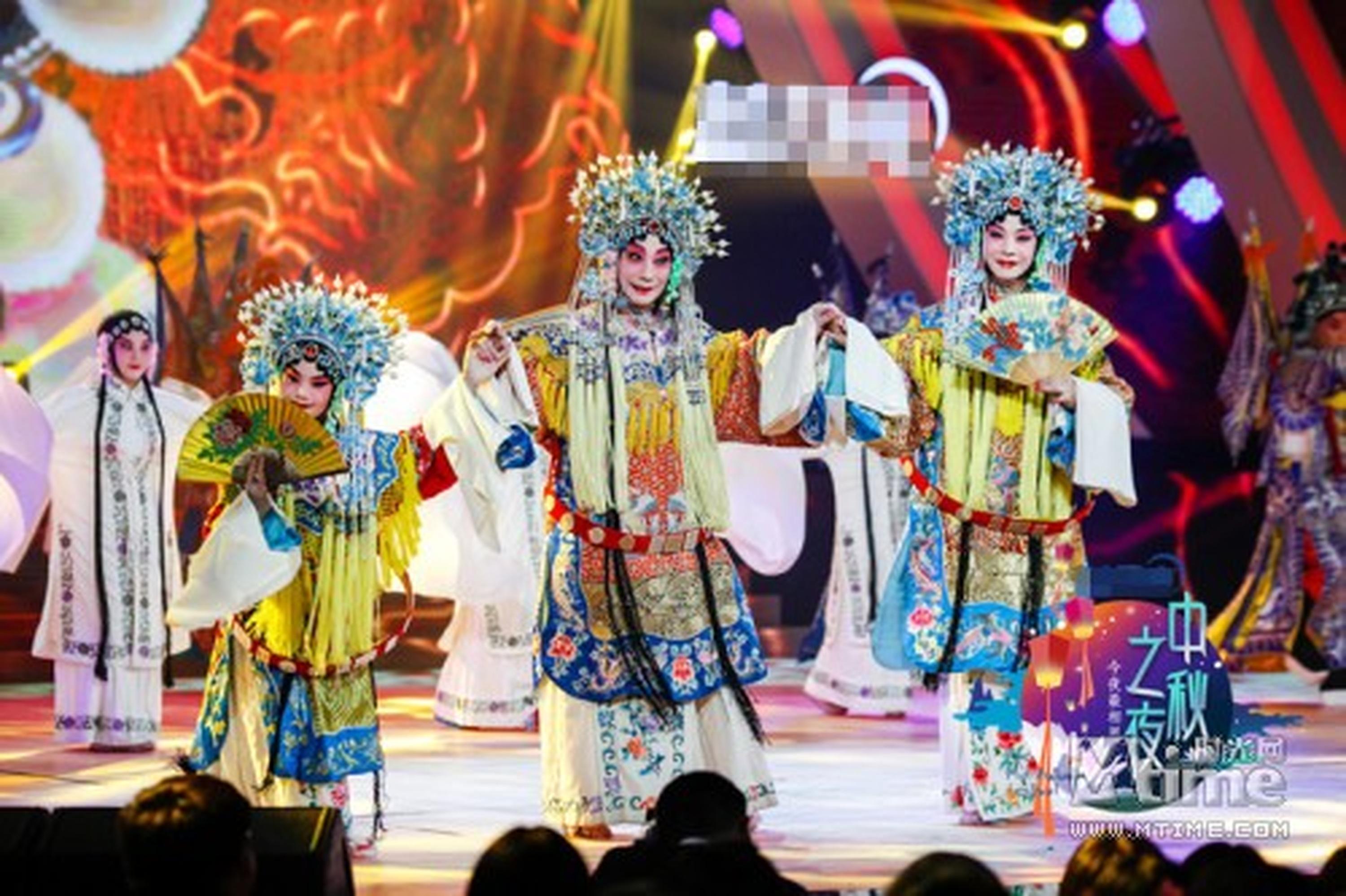 京剧大师梅葆玖领衔，“梅派传人”三代同台。