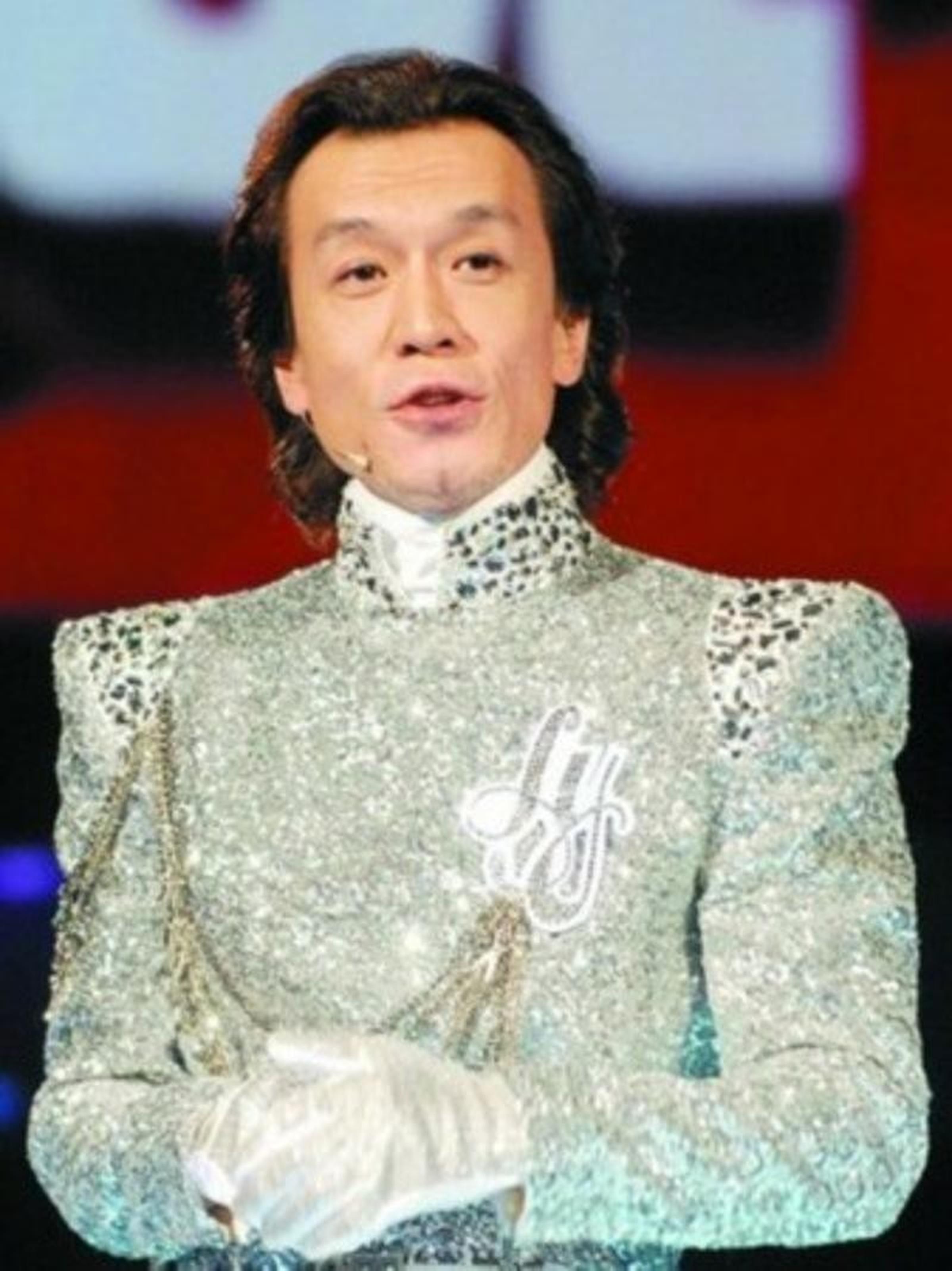 李咏离职央视前往传媒大学任教，那里他的前同事不少。
