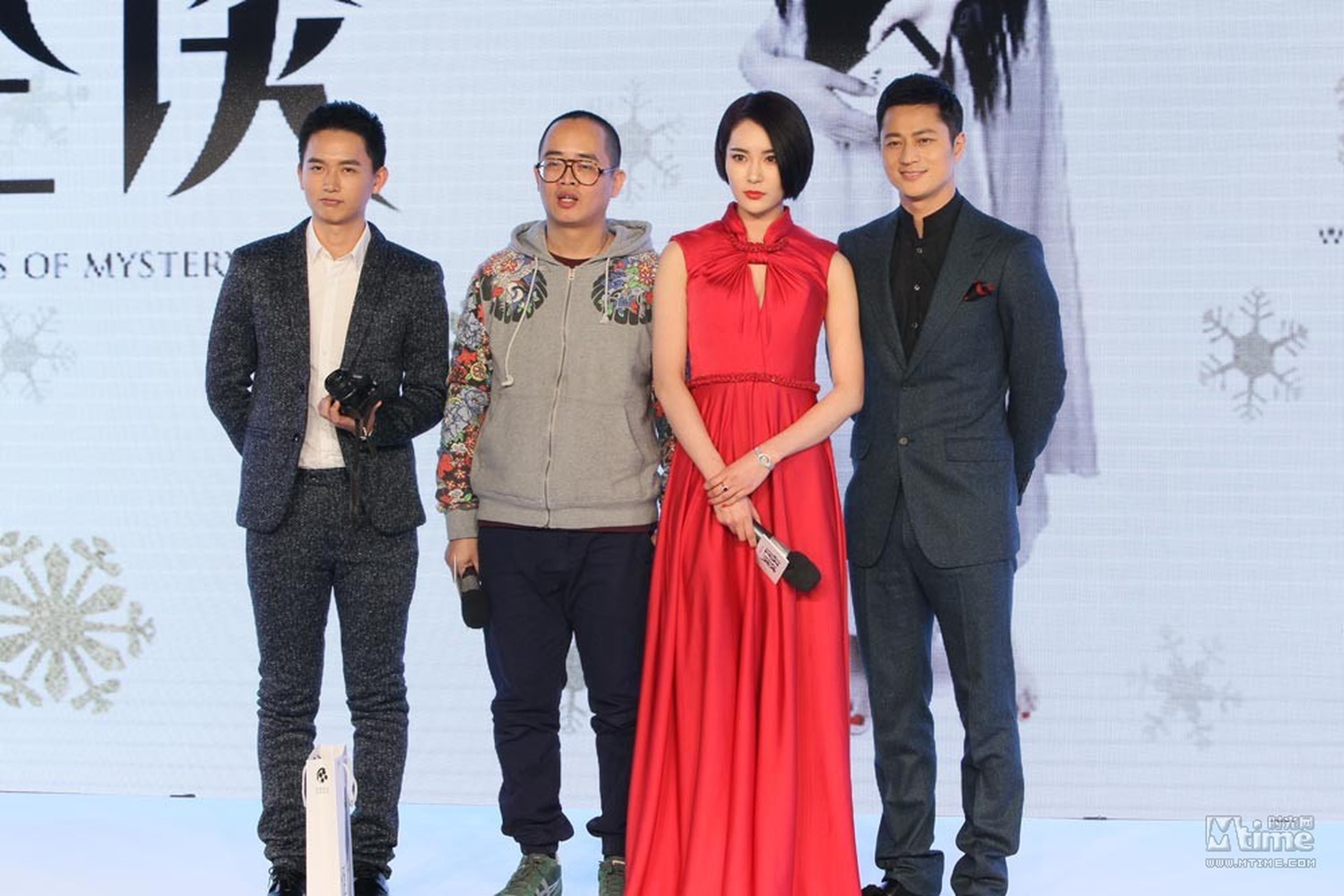 “蜡像故事”一章主创合影