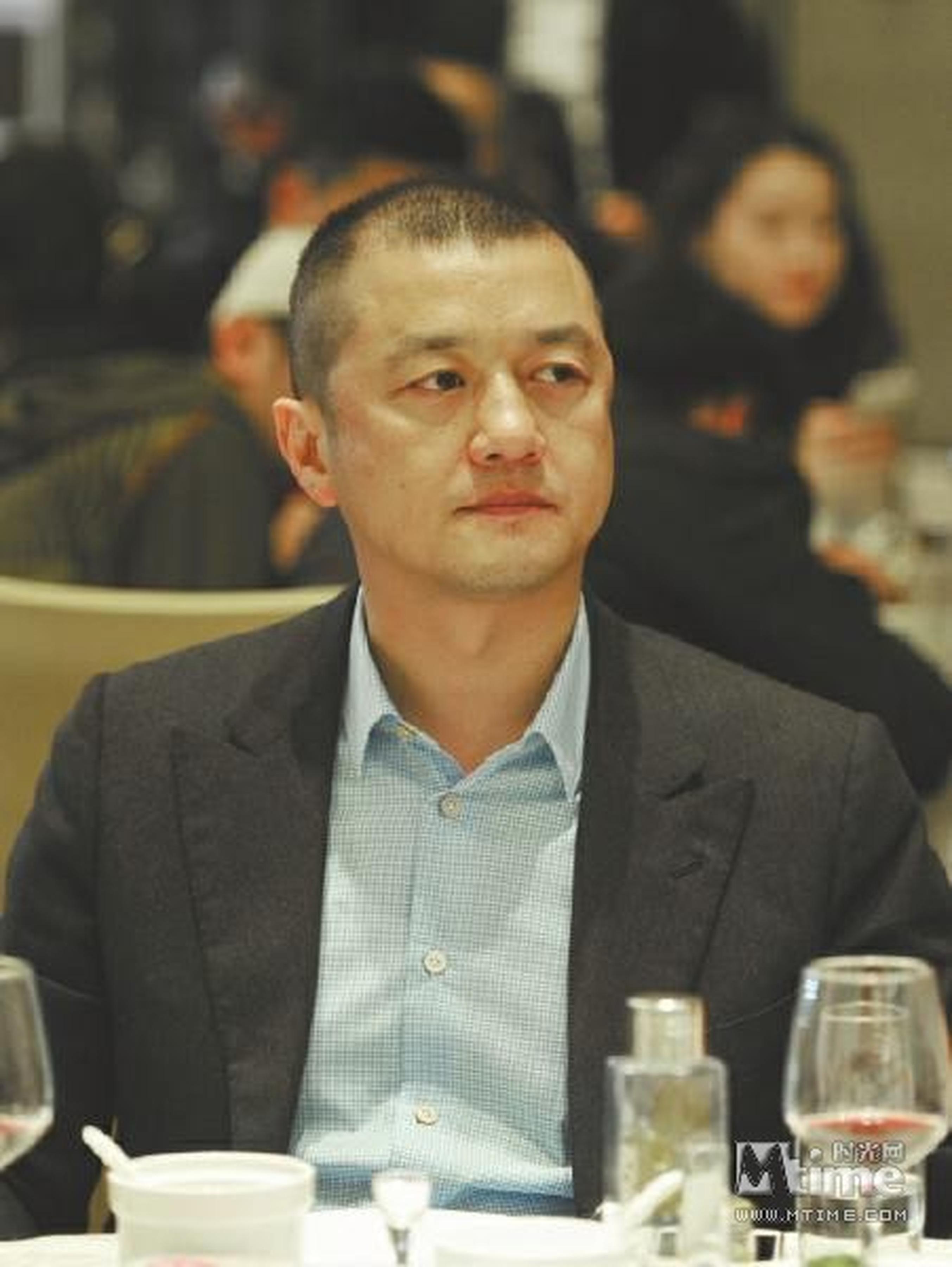 李亚鹏出席好友王景春婚礼