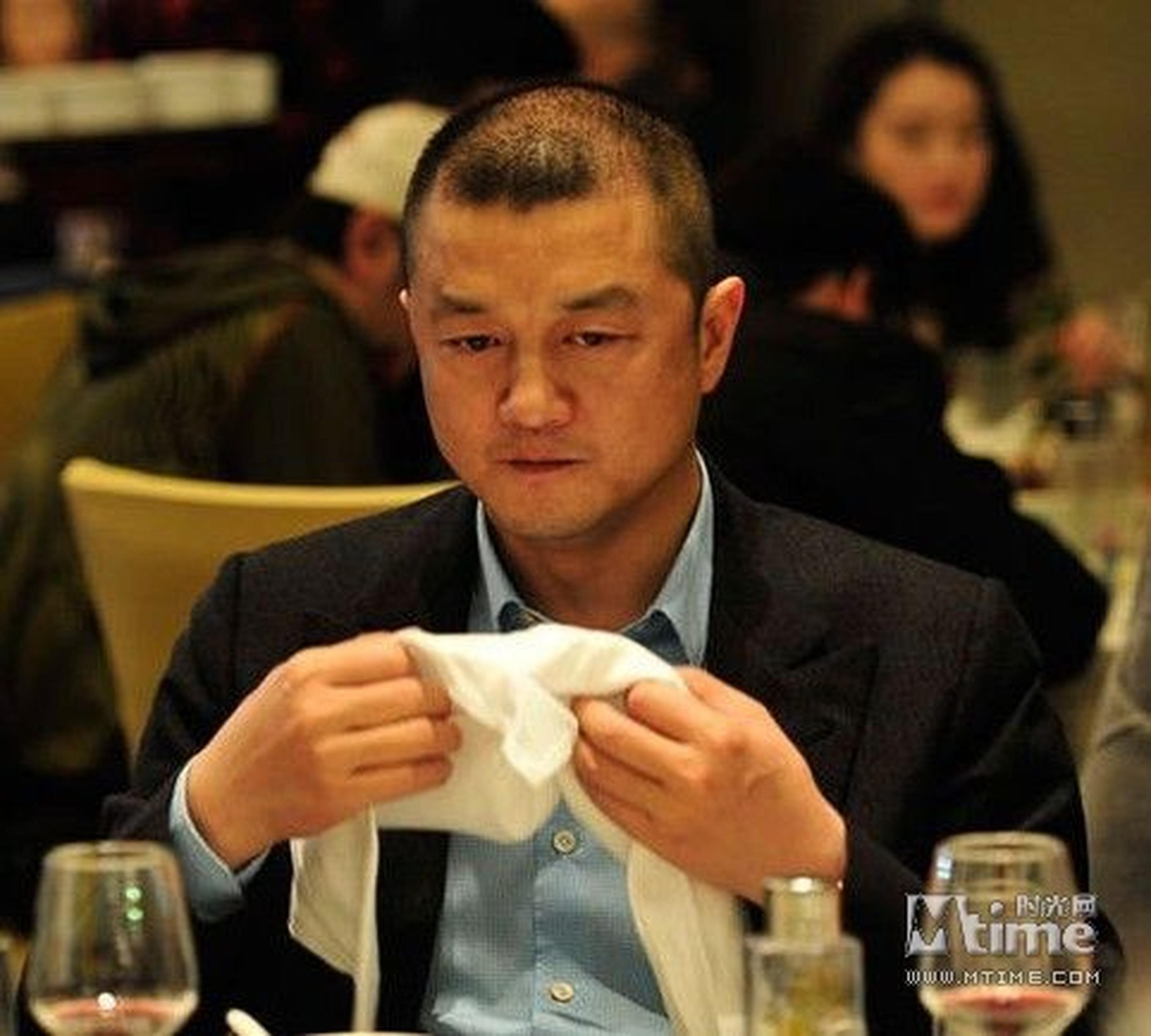 李亚鹏出席好友王景春婚礼