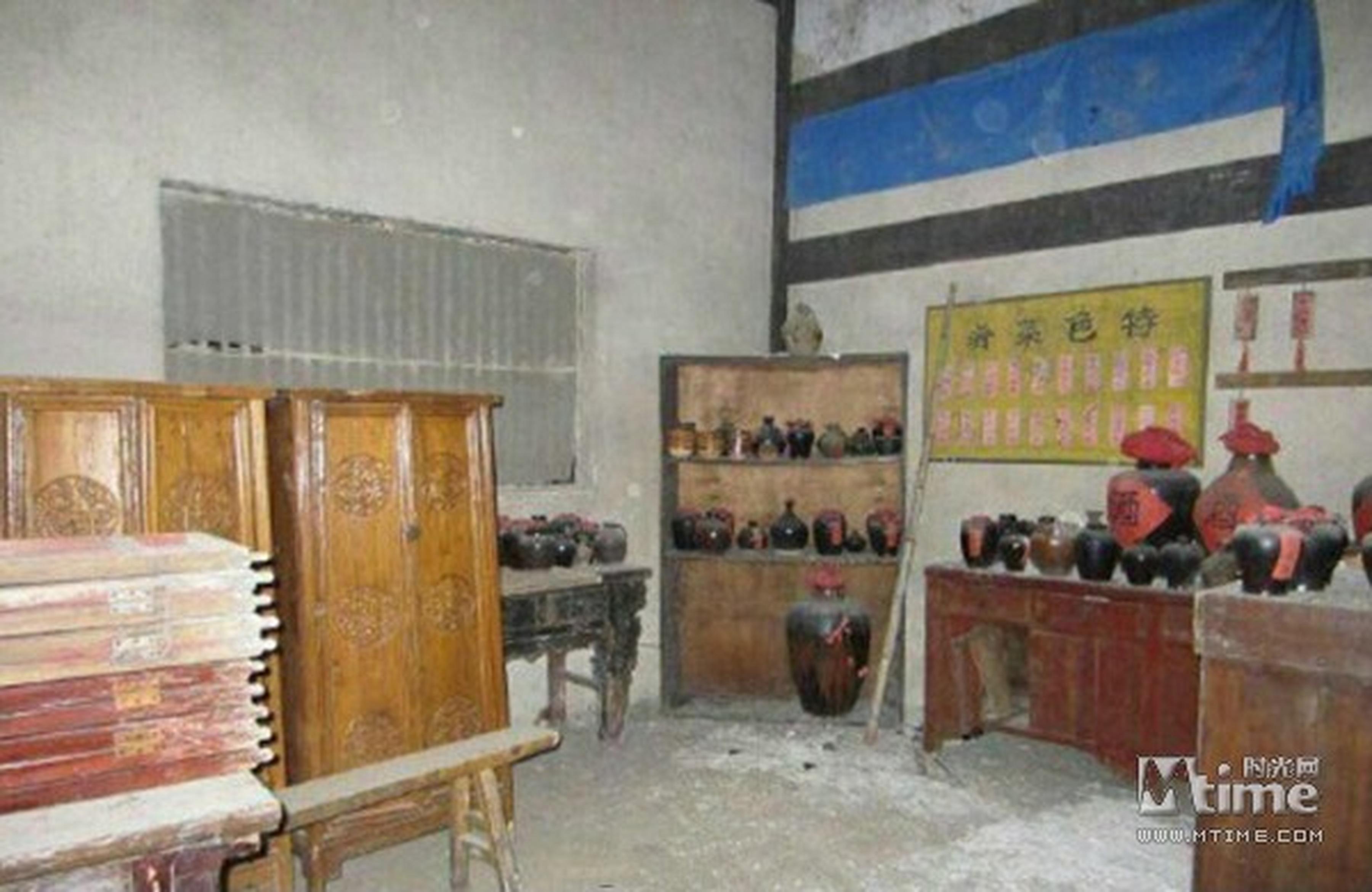 客栈的酒柜