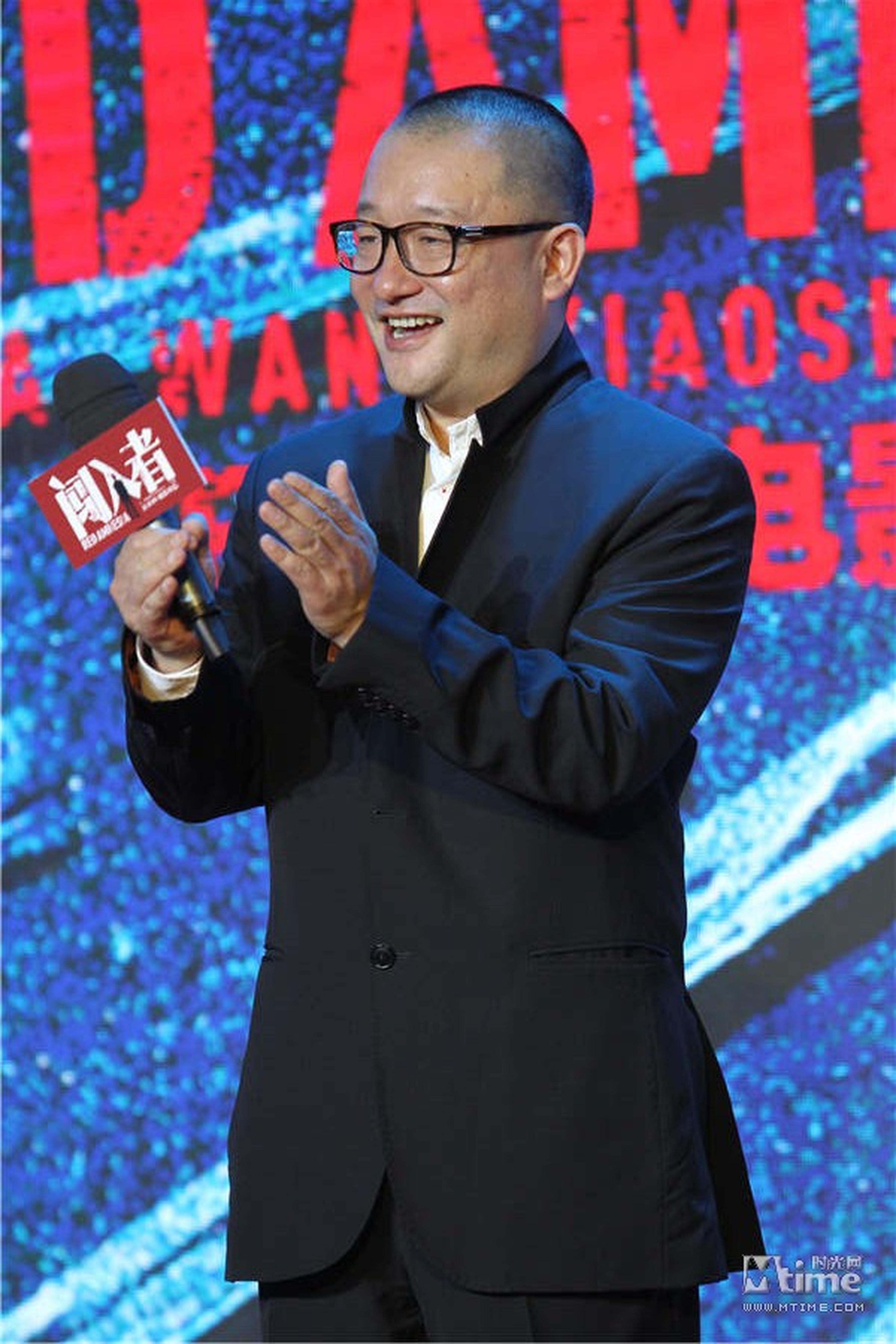 王小帅爆料自己的生命中也有了一位“闯入者”——他将于5月份跟《闯入者》的制片人刘璇结婚。