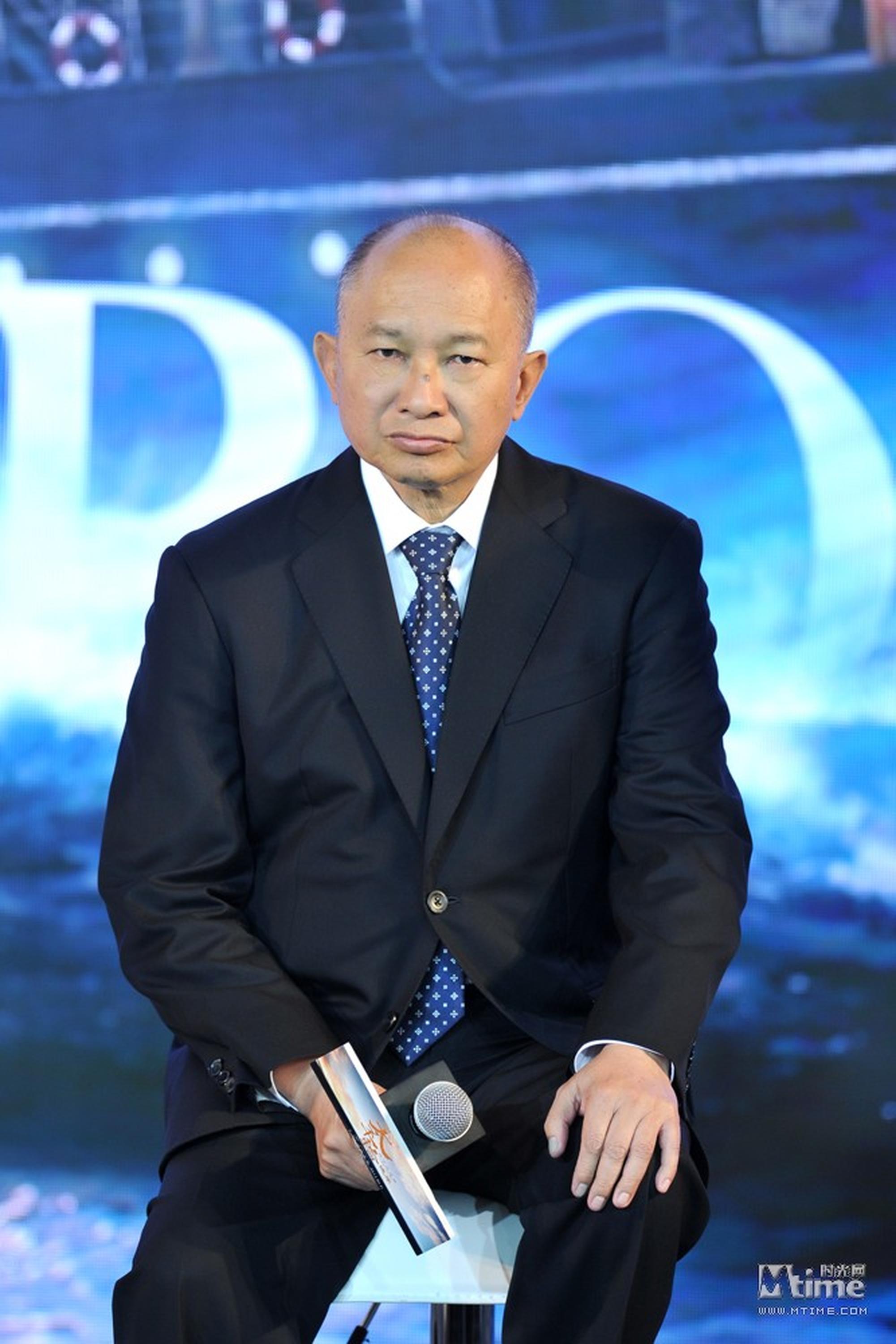 吴宇森导演表示，虽然潮流在变，但自己会坚持一直以来的拍摄风格和态度。