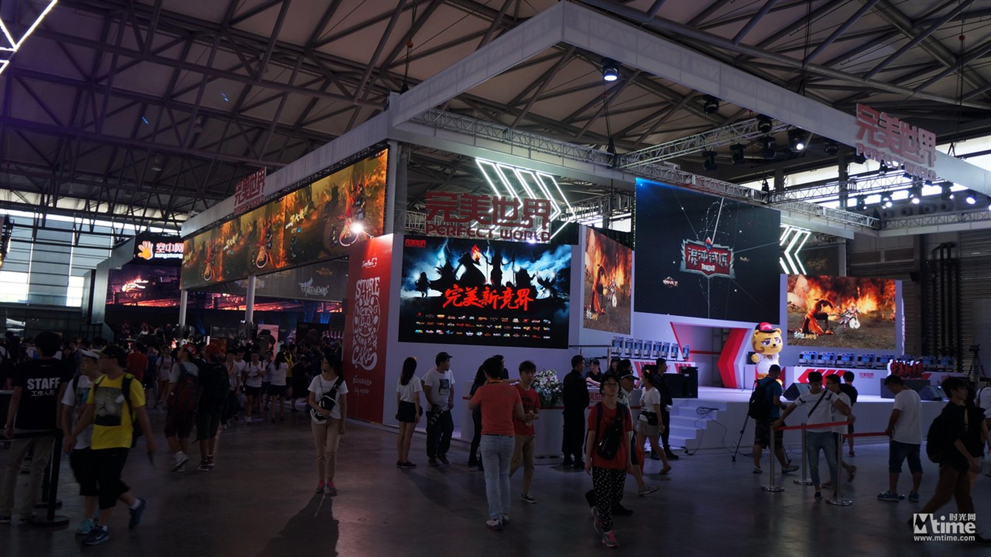 ChinaJoy上各个游戏商巨大展台