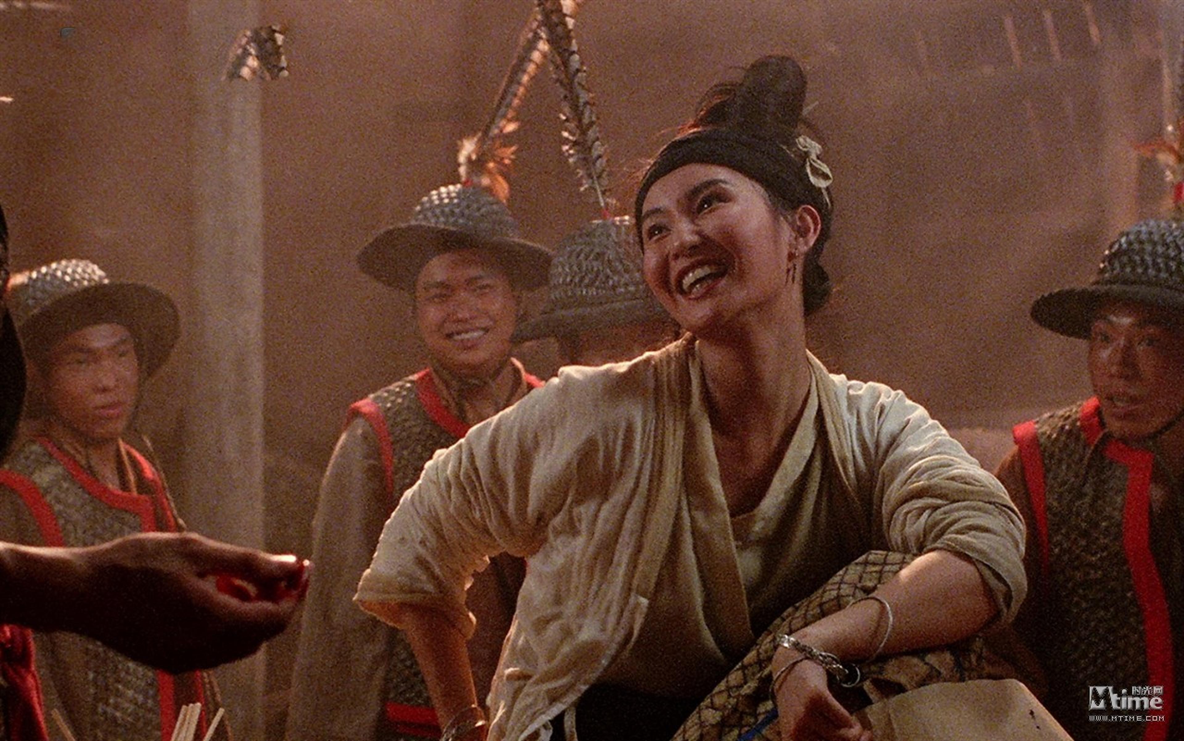 张曼玉饰演金镶玉，1992年《新龙门客栈》。张曼玉这次的扮相不华美，但凭借表演让这个角色风情万种。