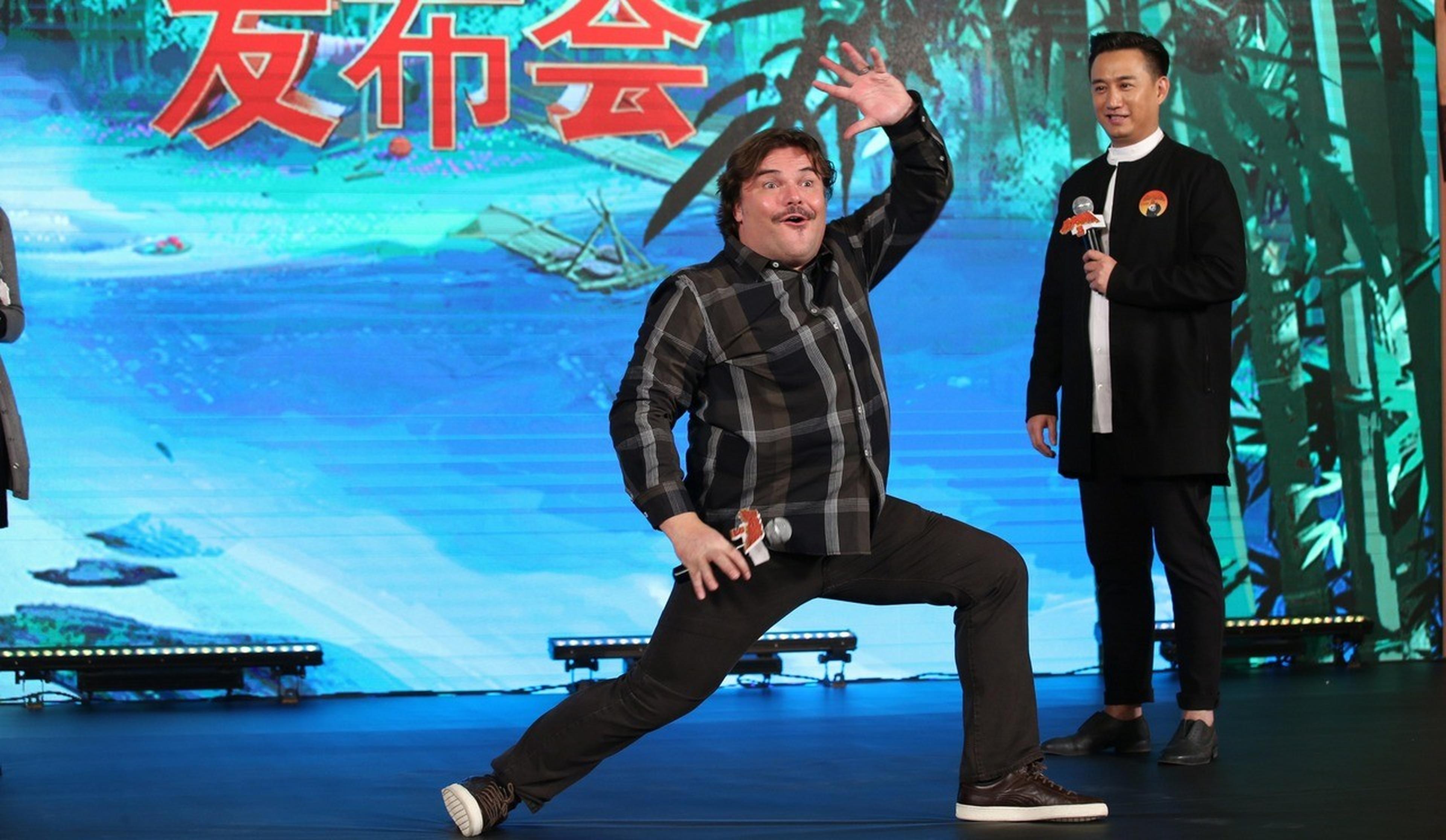 杰克布莱克秀出阿宝经典Pose