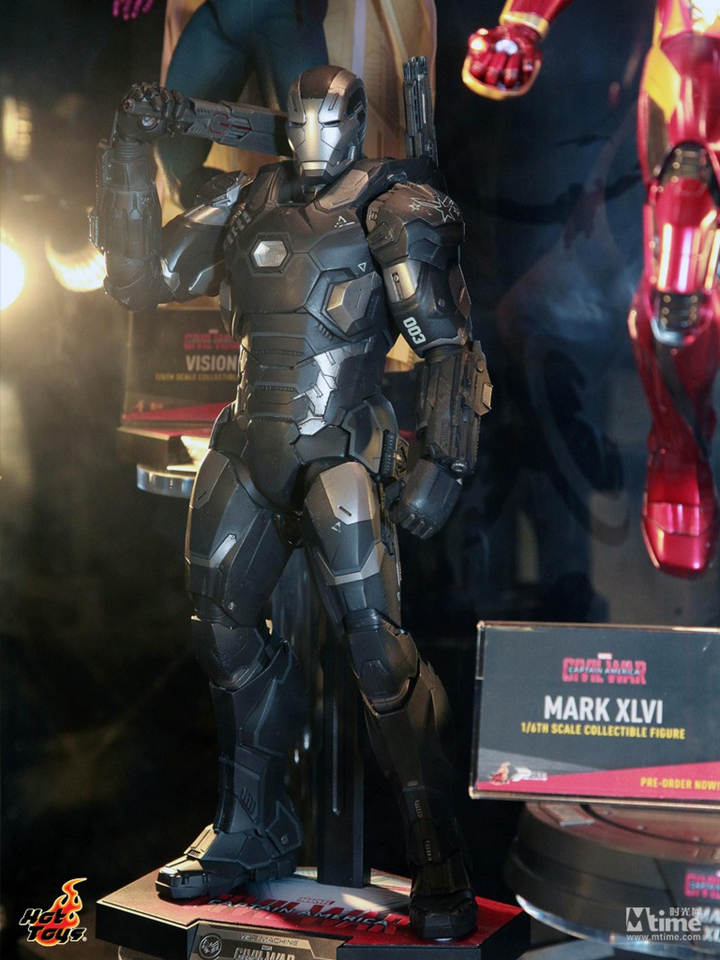 已经开始接受预定的《美国队长3》1:6比例合金压铸战争机器MK3