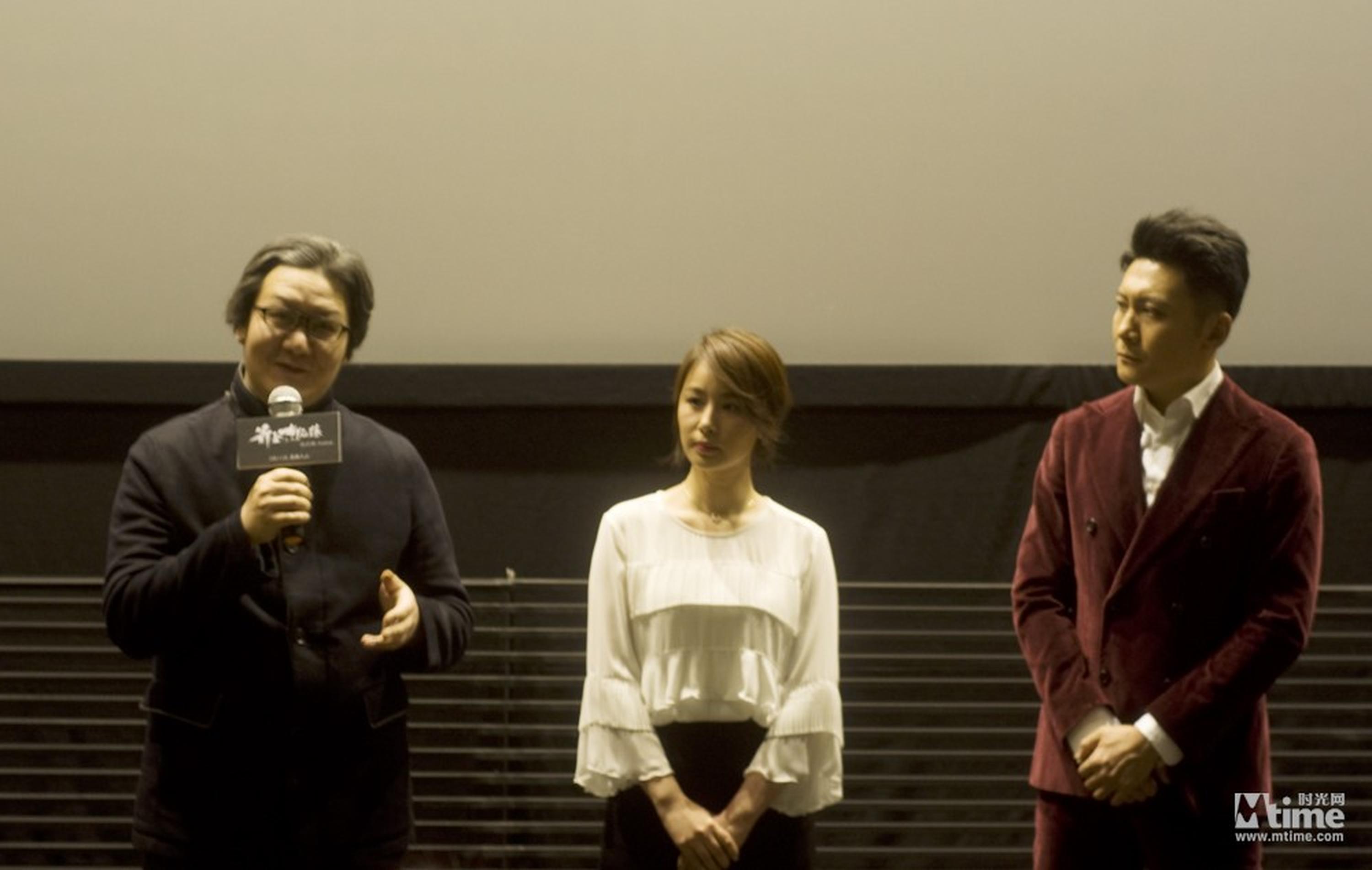 导演徐浩峰和主演李呈媛、赵峥，宋洋因在台湾地区拍戏未能赶到首映现场