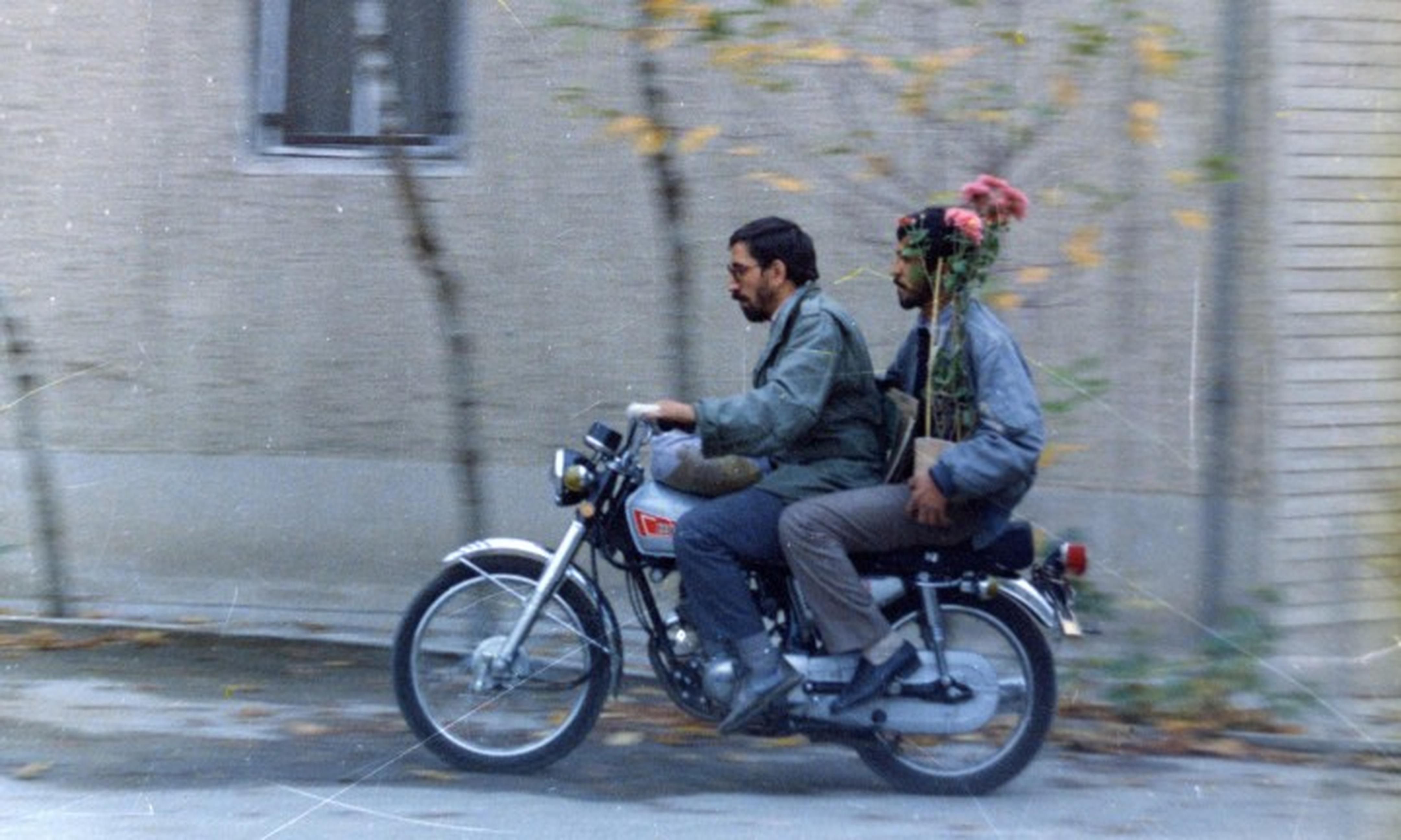 《特写》（1990）剧照
