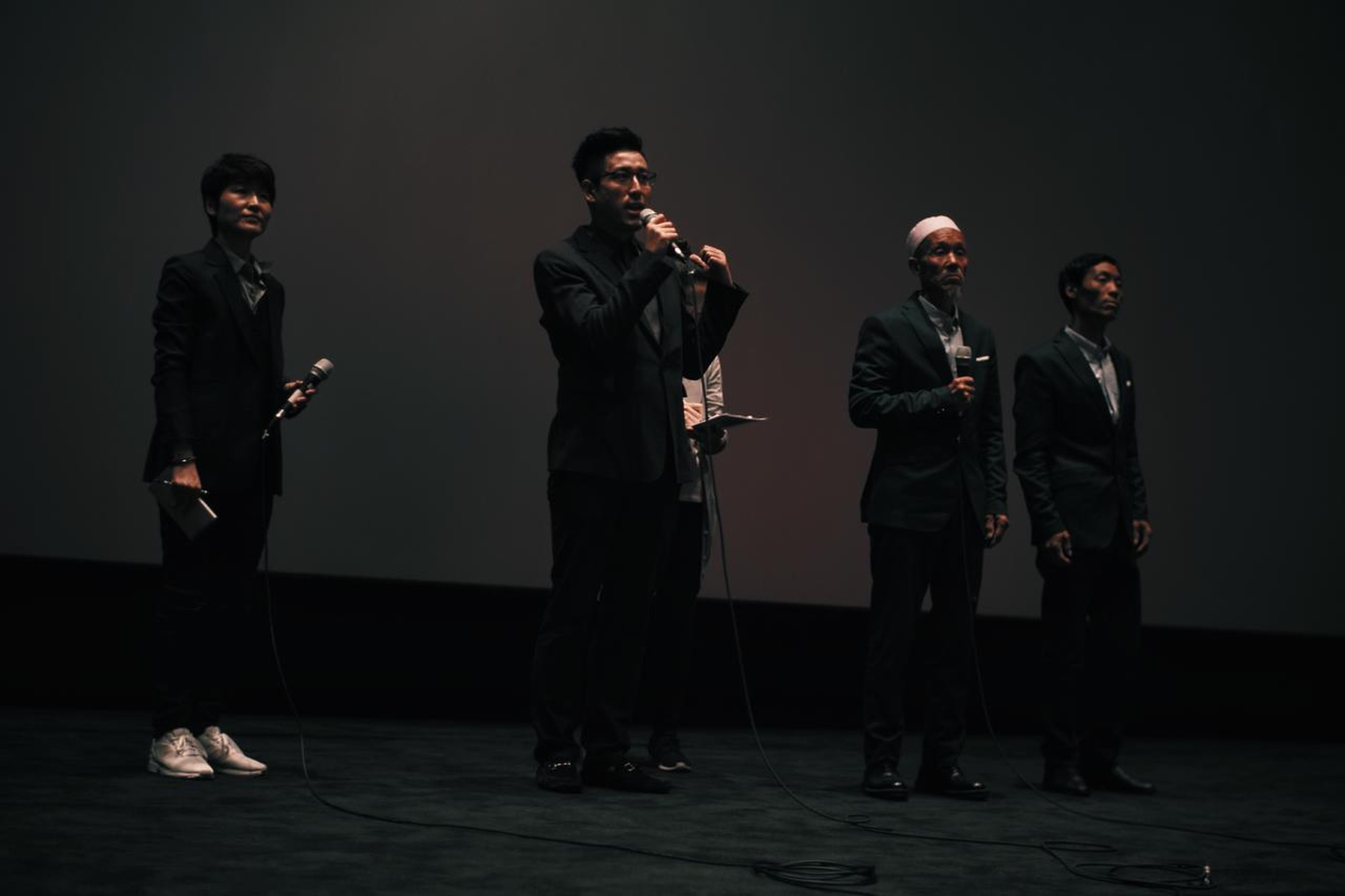 《清水里的刀子》釜山首映礼