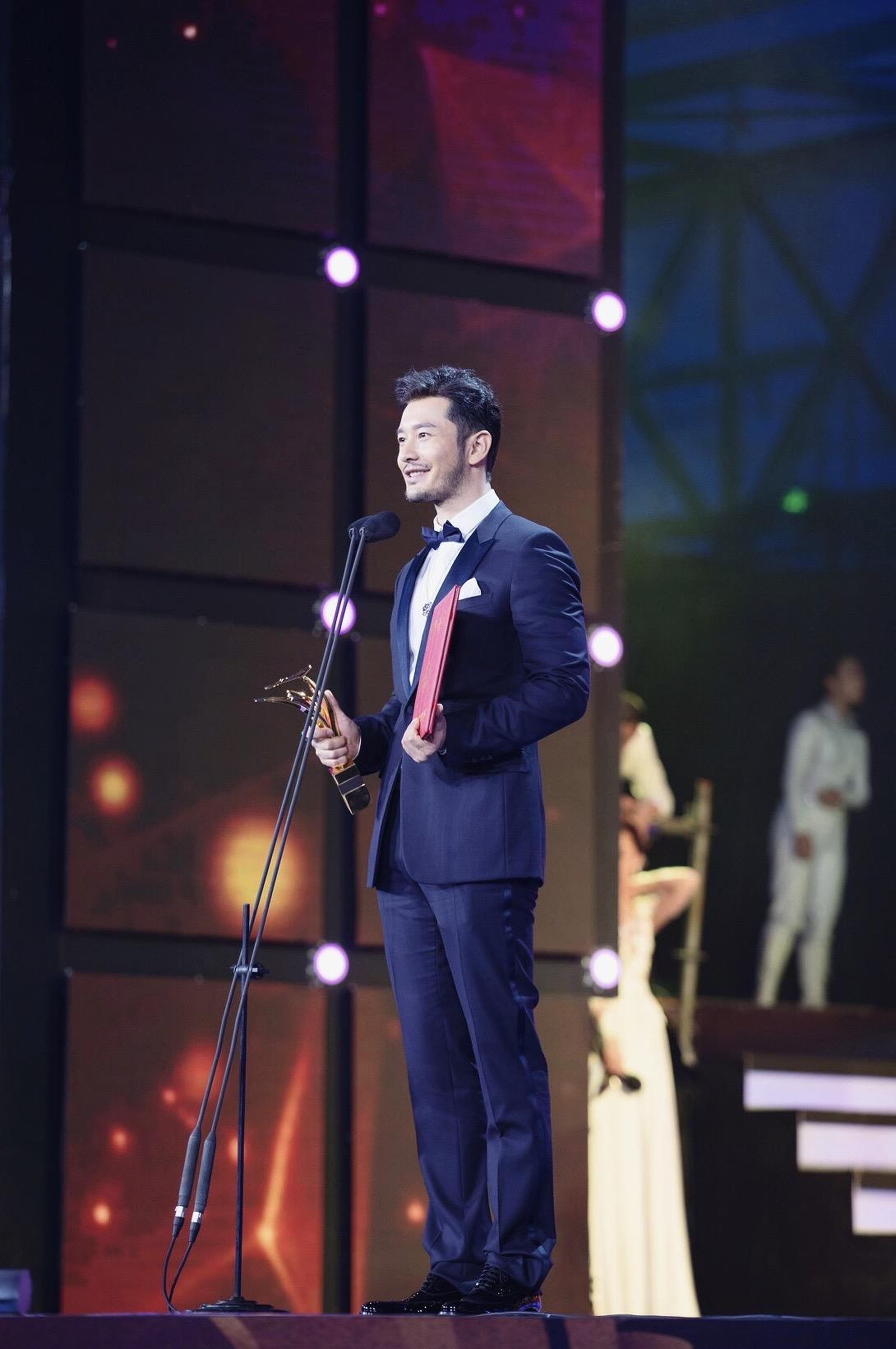 黄晓明