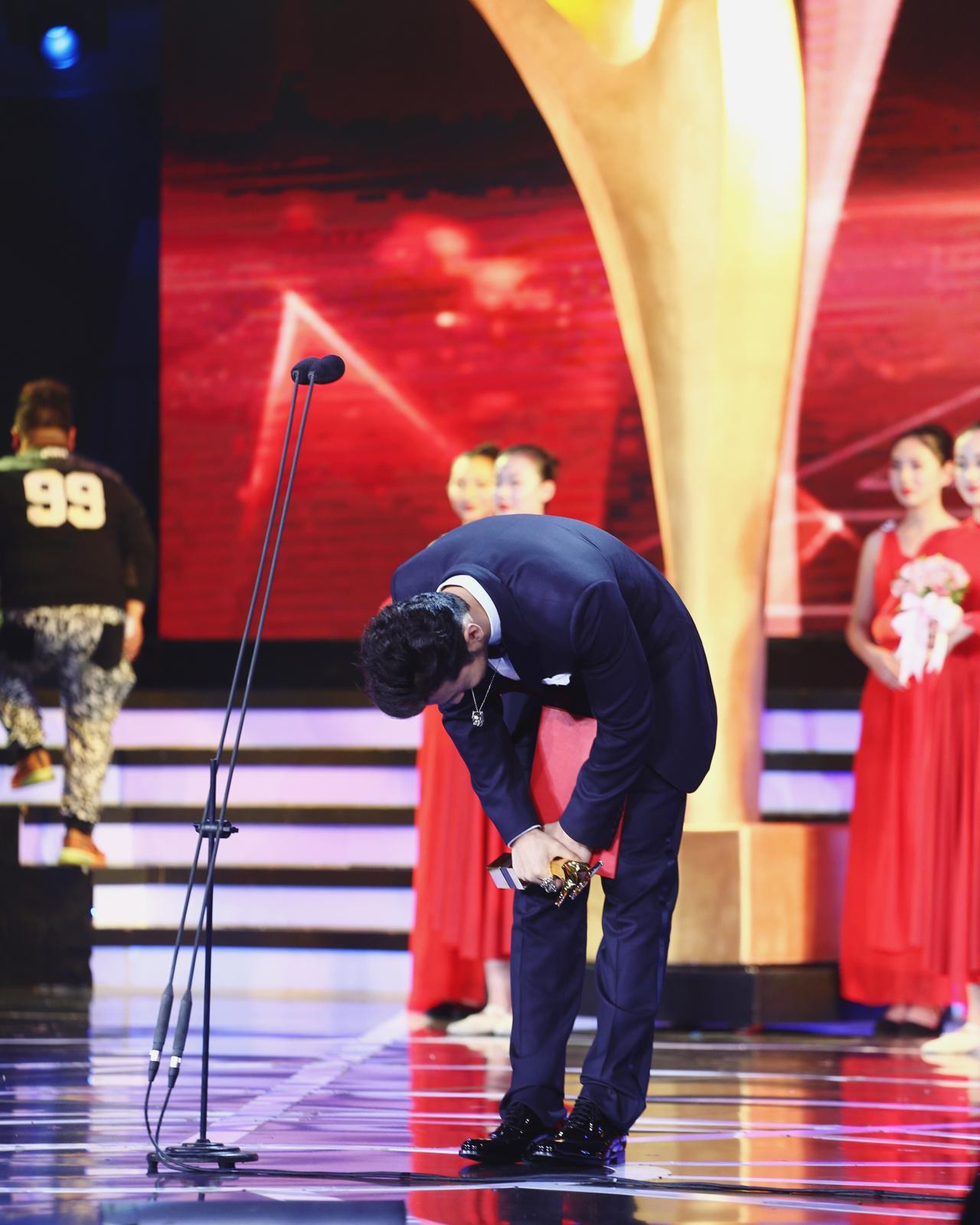 黄晓明