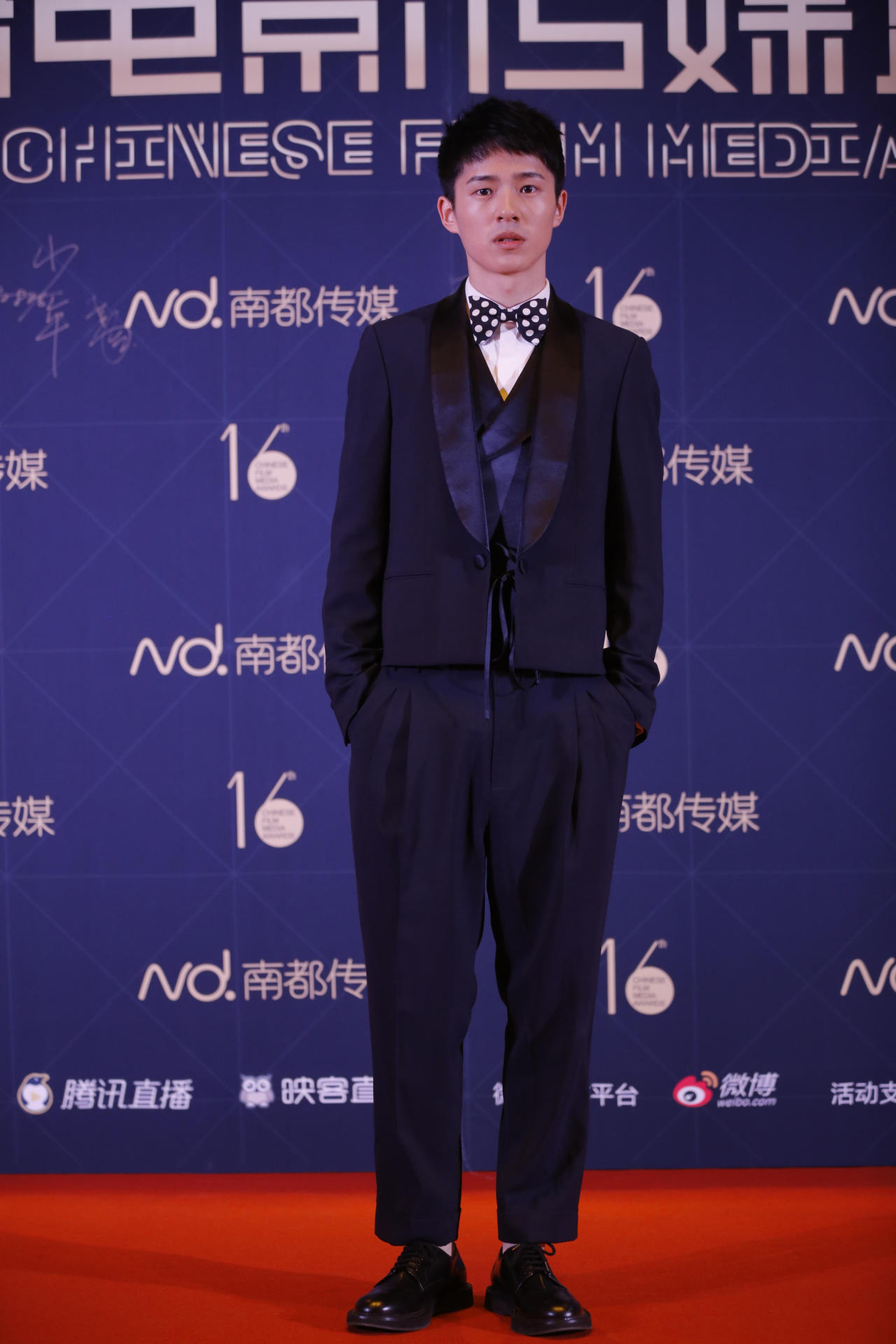 刘昊然