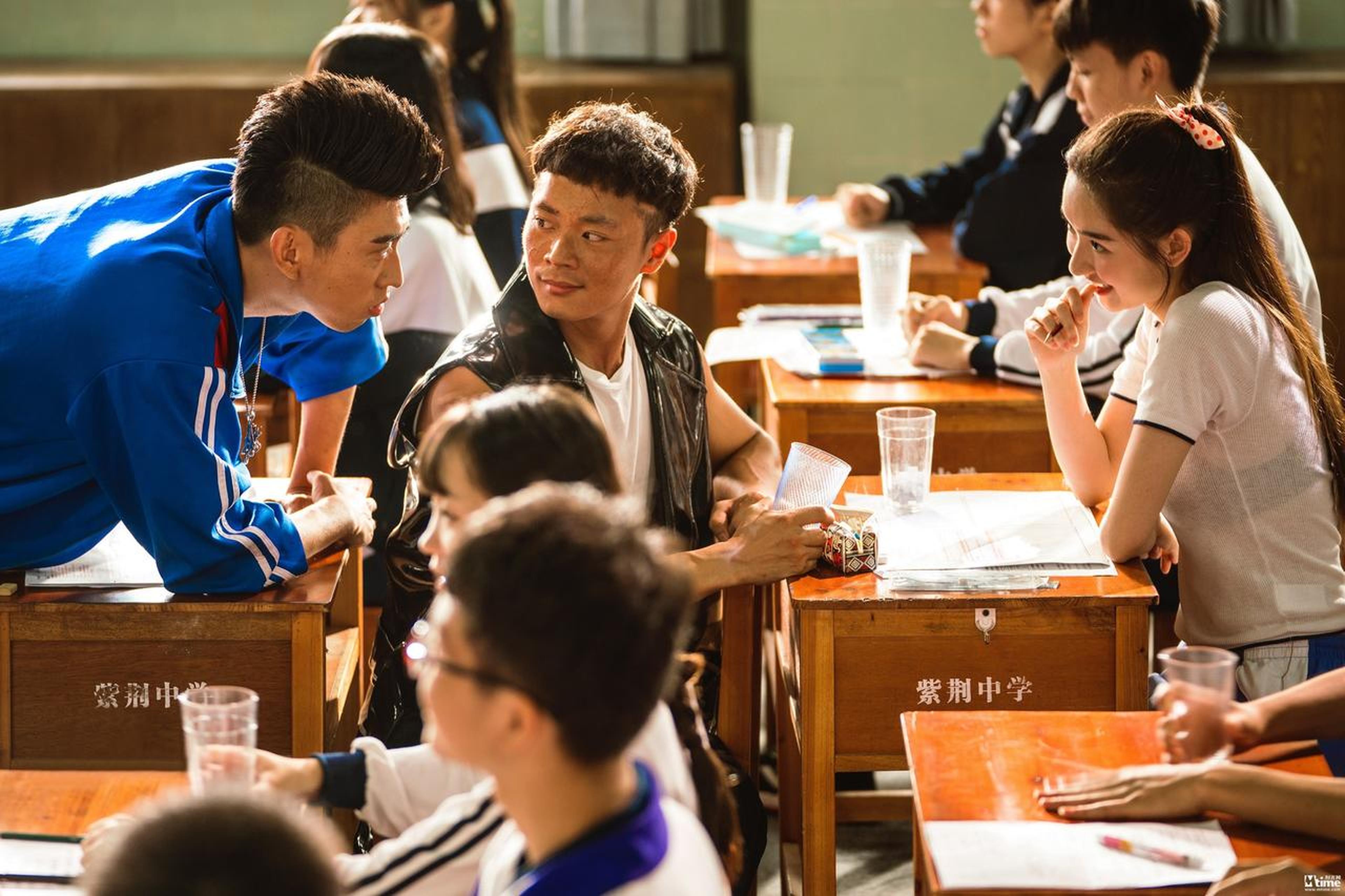 三人感情线让人好奇