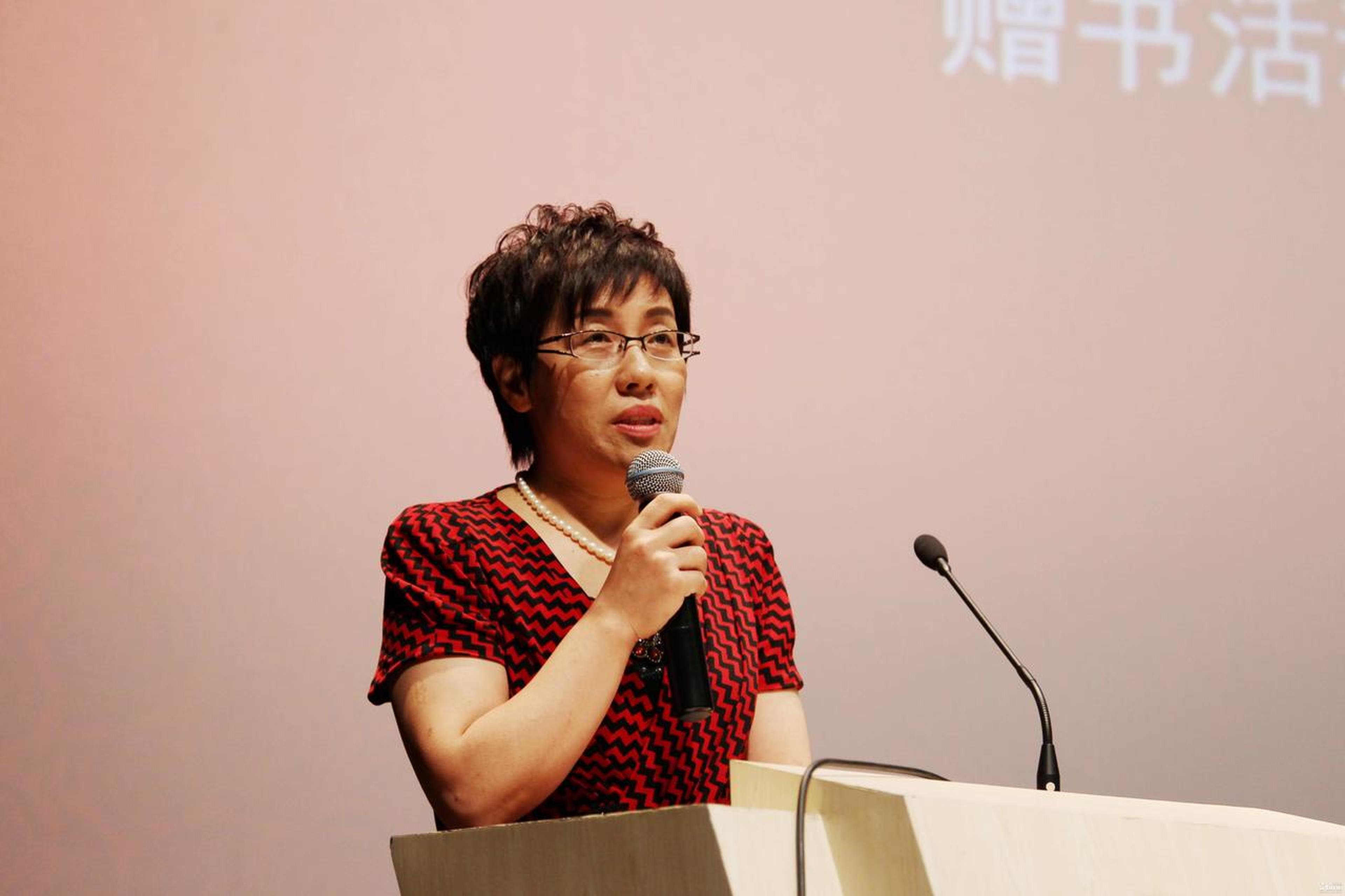 共青团中央网络影视中心党委常委、副主任、“青年之声”综合服务办公室副主任蔺玉红
