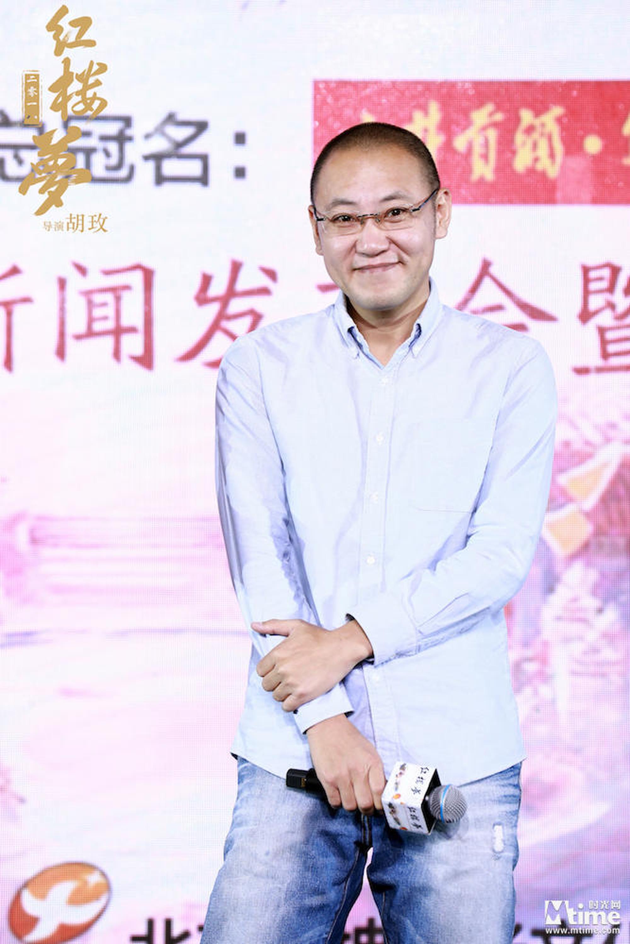 编剧何燕江