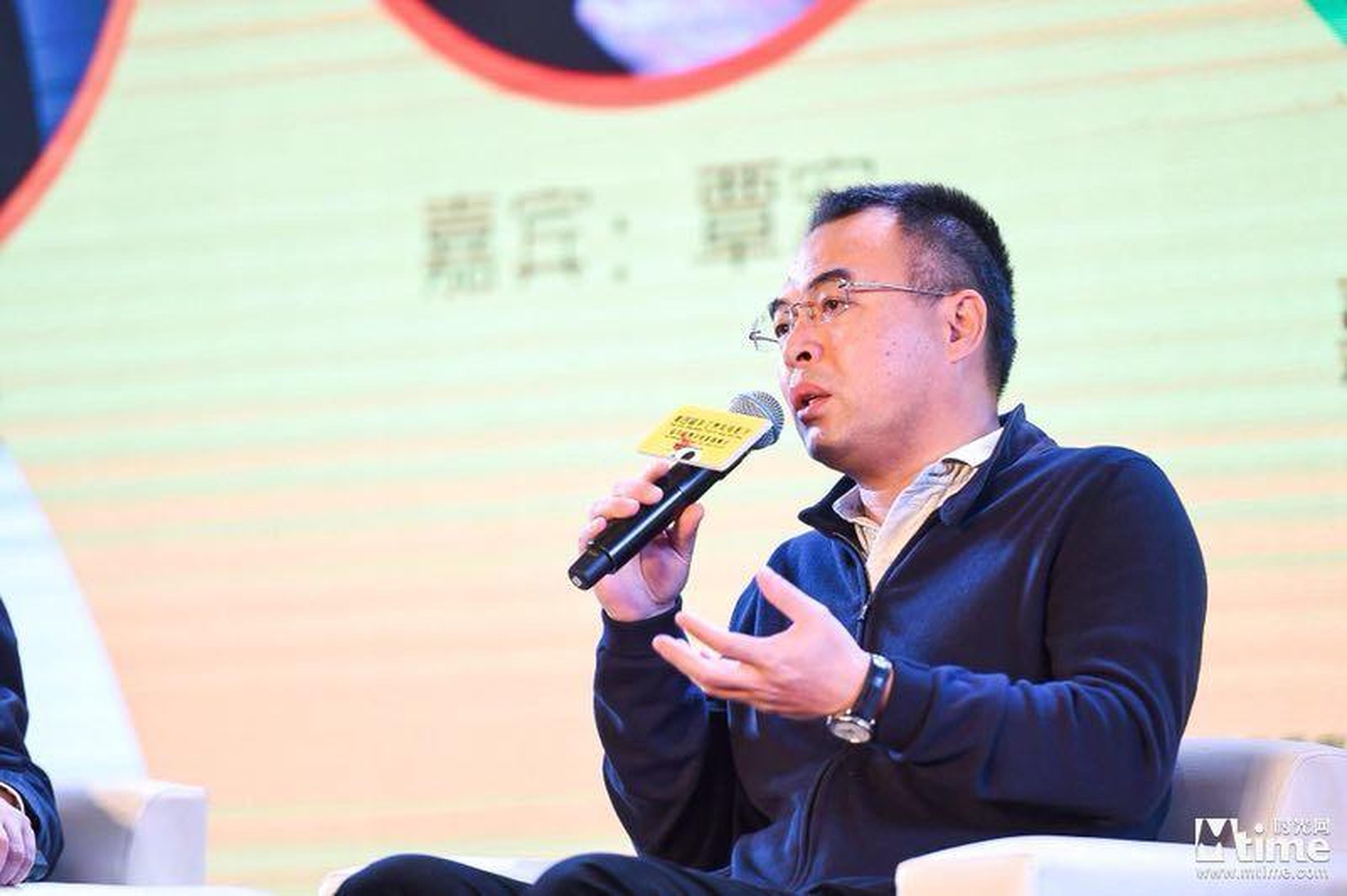 嘉映影业控股有限公司董事长覃宏