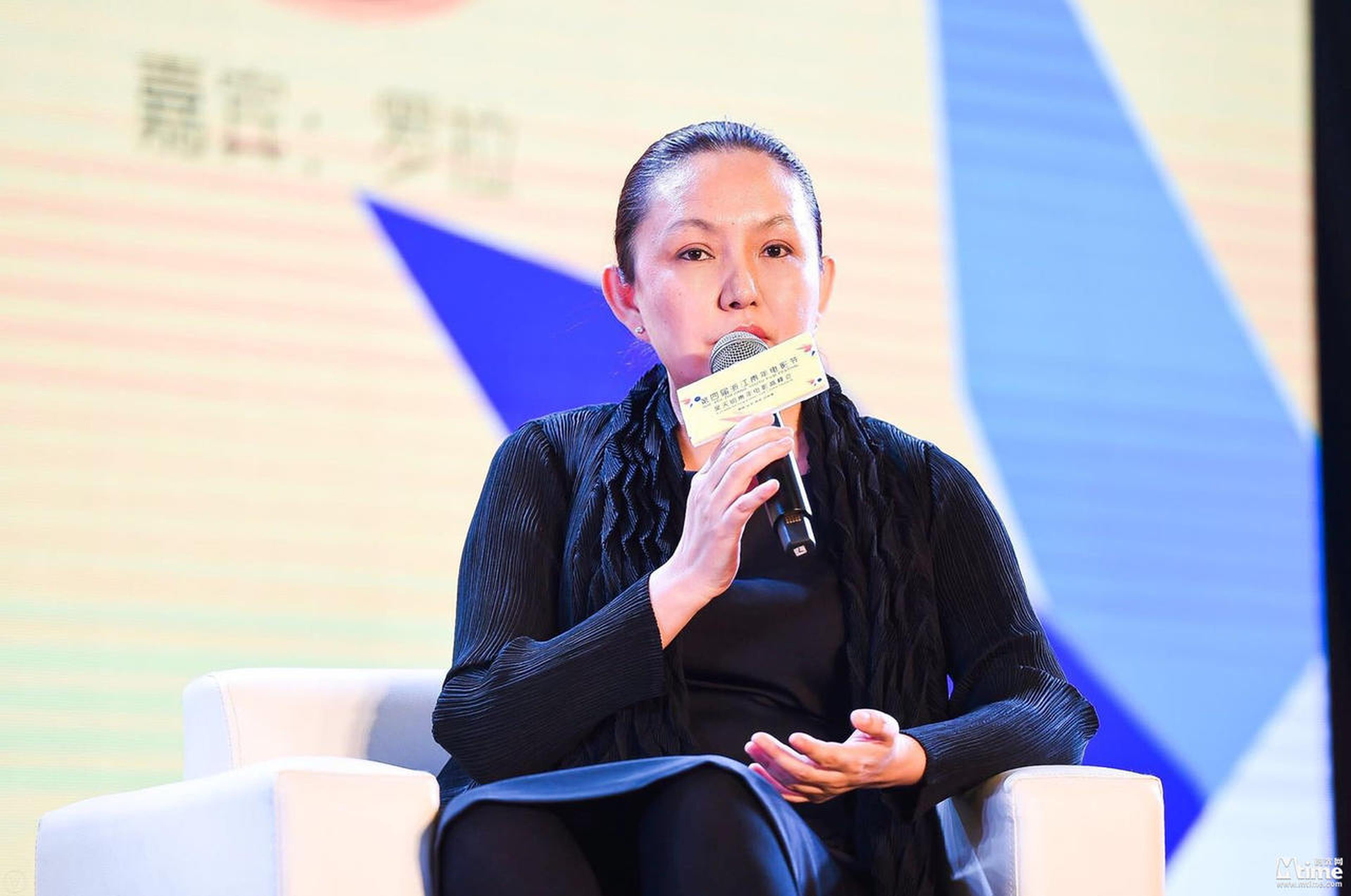 东海电影集团影业公司总经理、制片人罗拉
