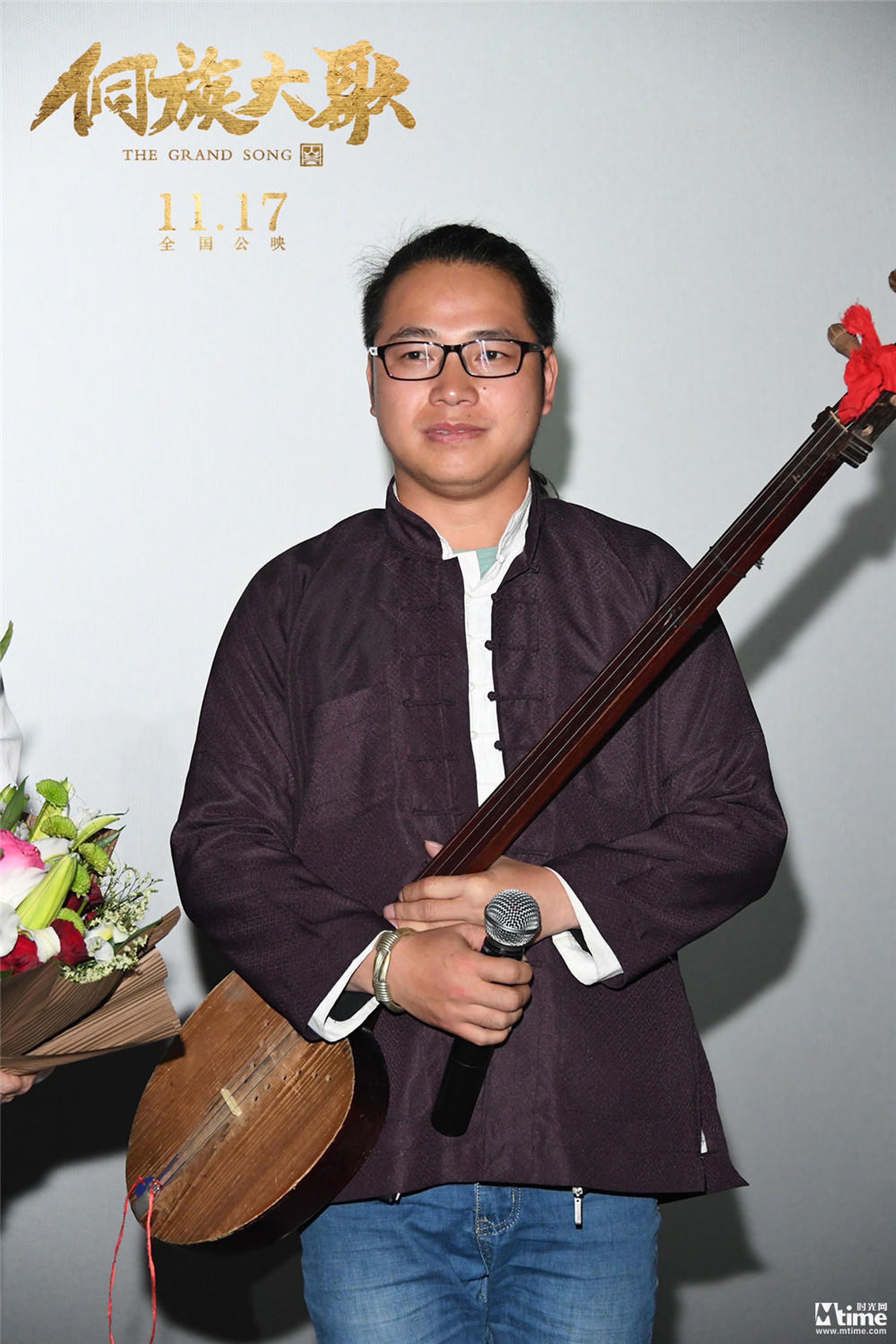 主创吴良峰现场演唱侗族大歌