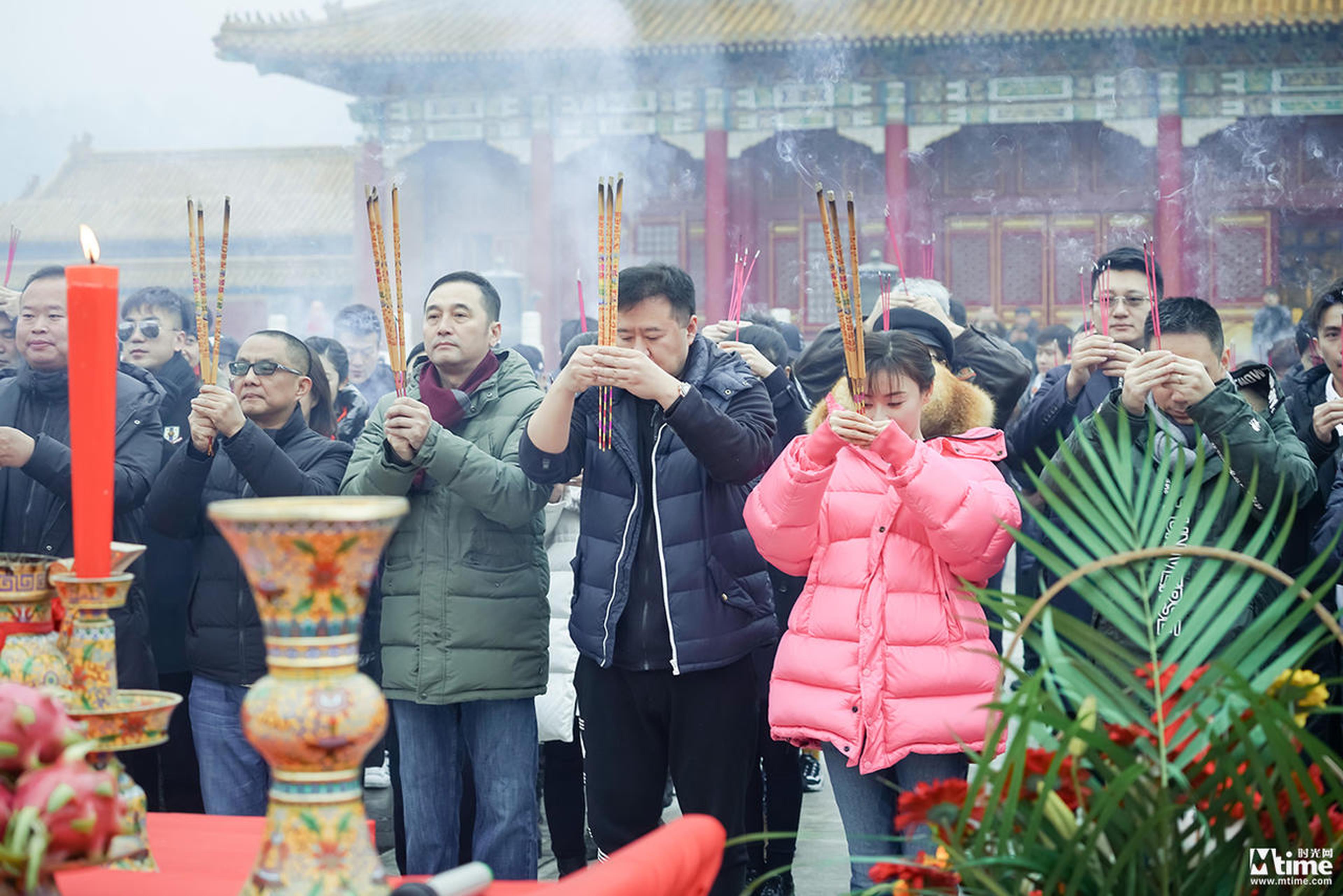 袁姗姗现身
