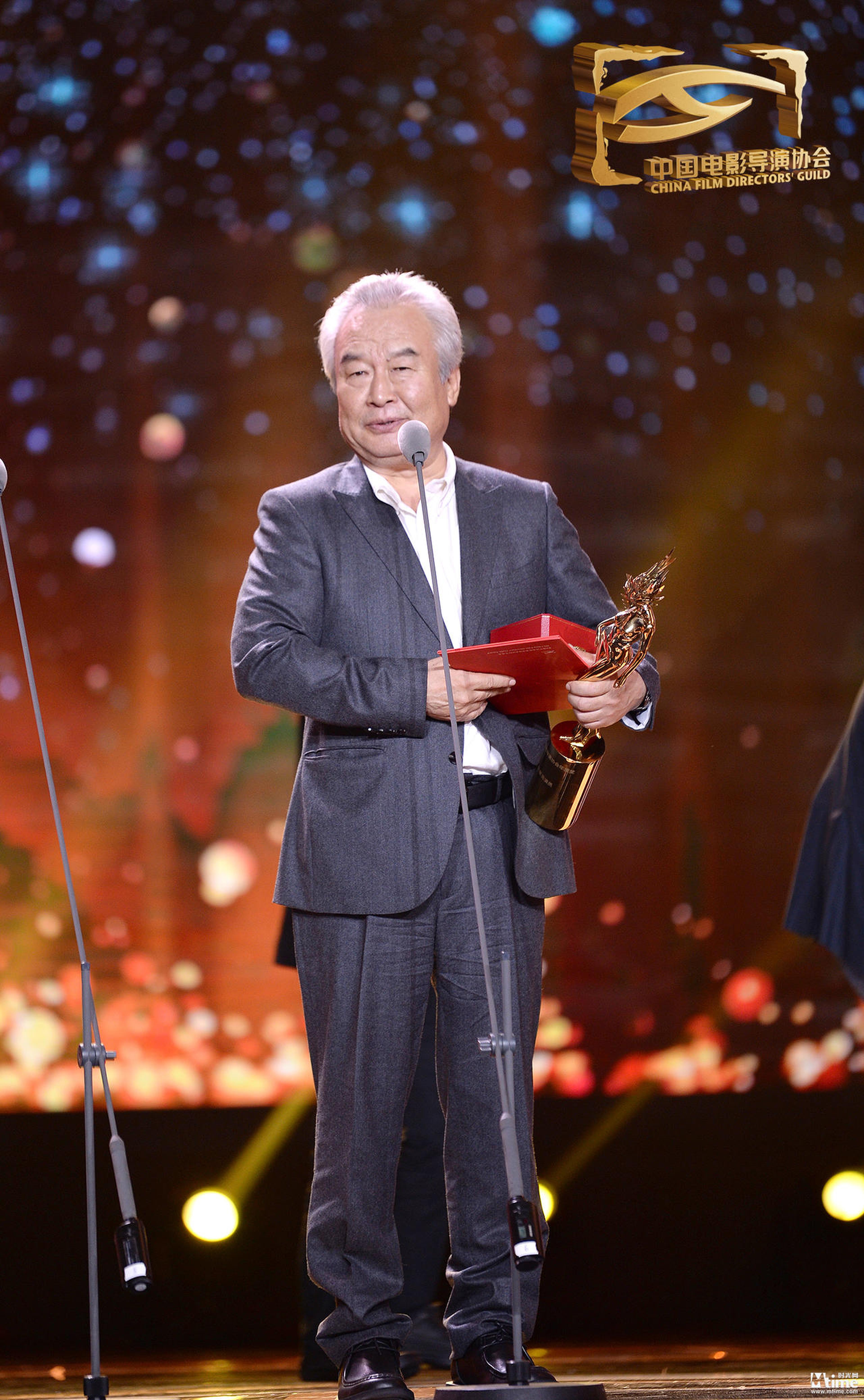 年度男演员 涂们 《老兽》