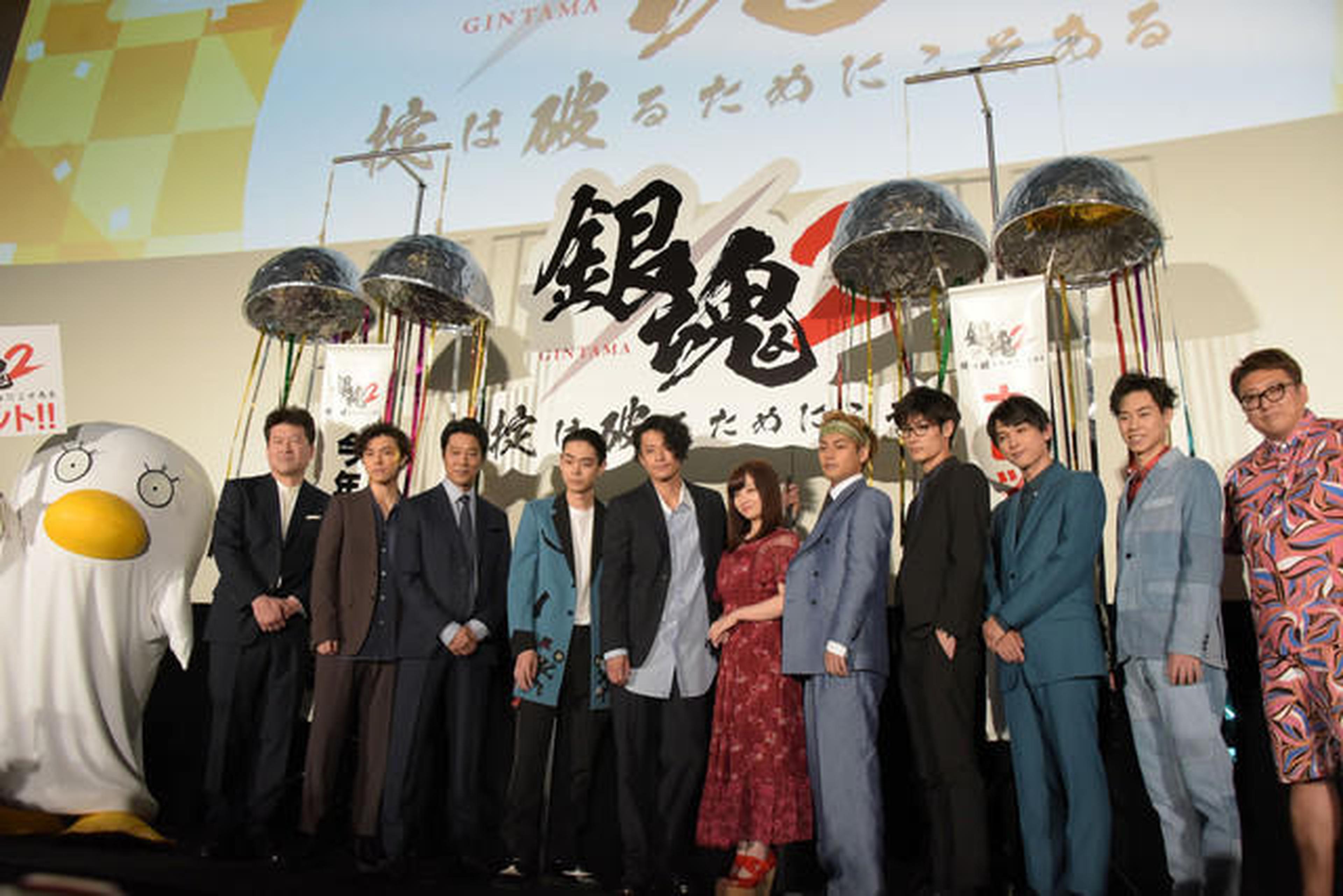 《银魂2》剧组大合影