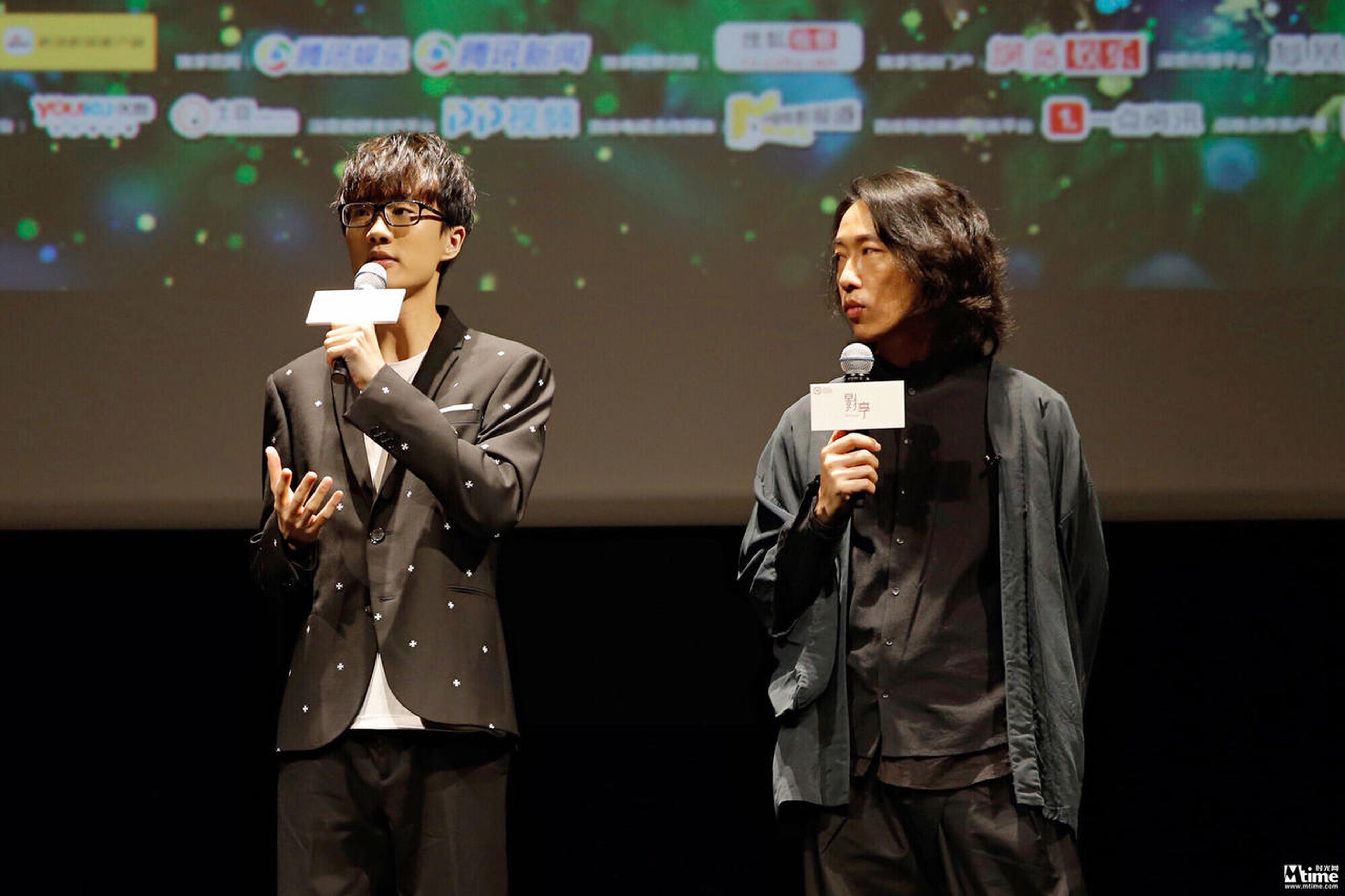 歌手许嵩、导演张罗平