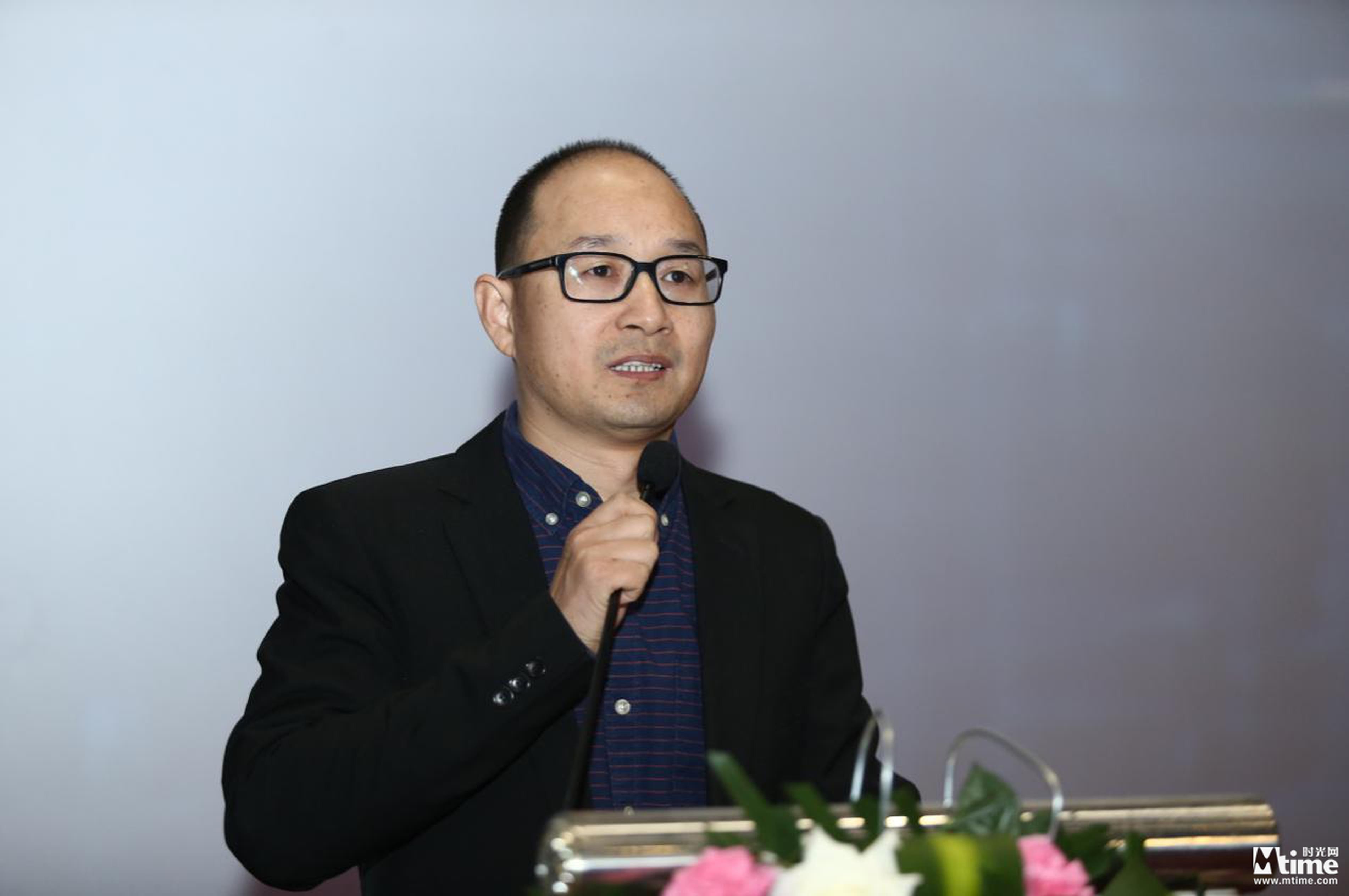 聚影汇创始人朱玉卿致欢迎词