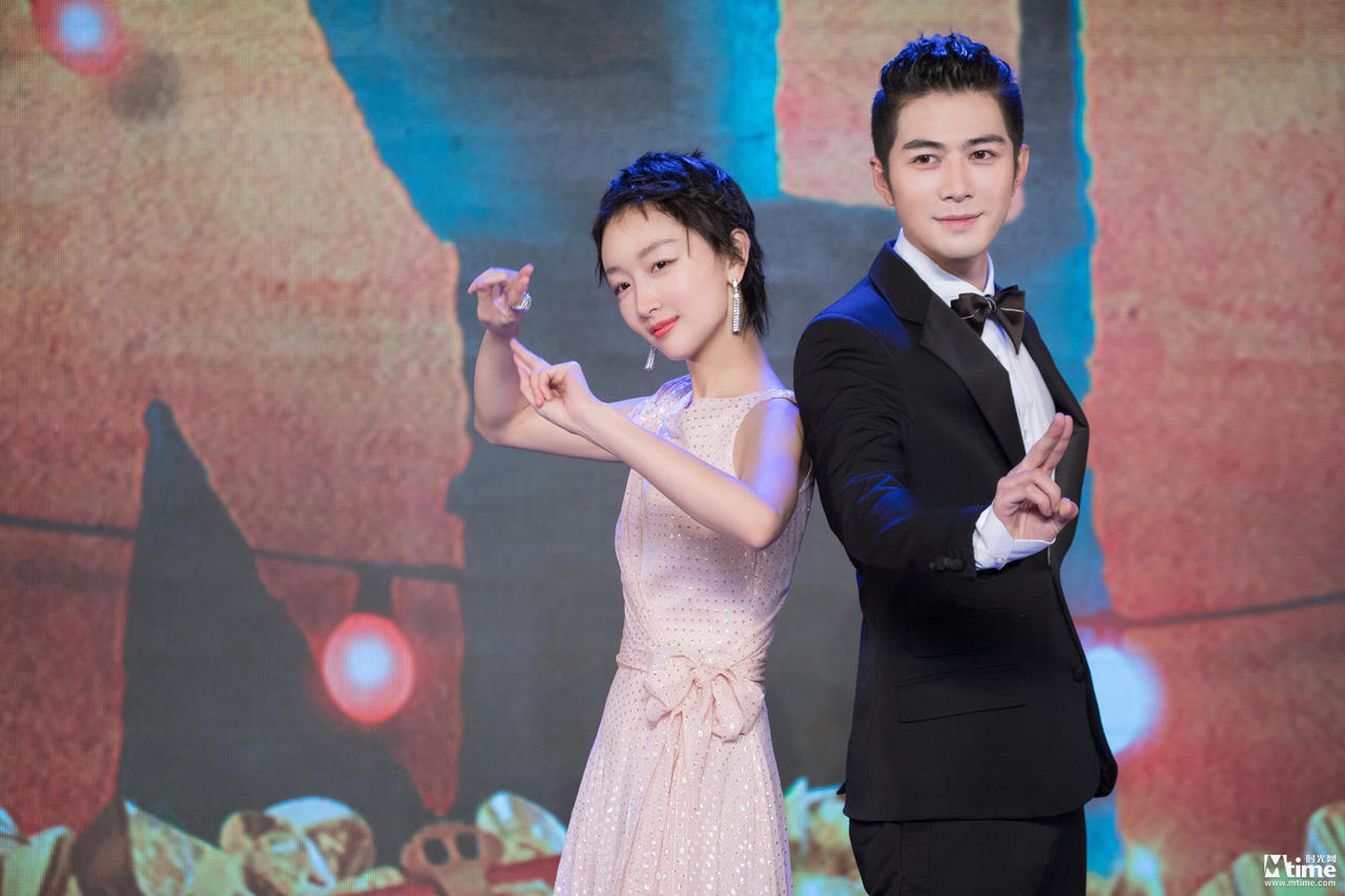 陈学冬、周冬雨现场上演“兄妹”互动