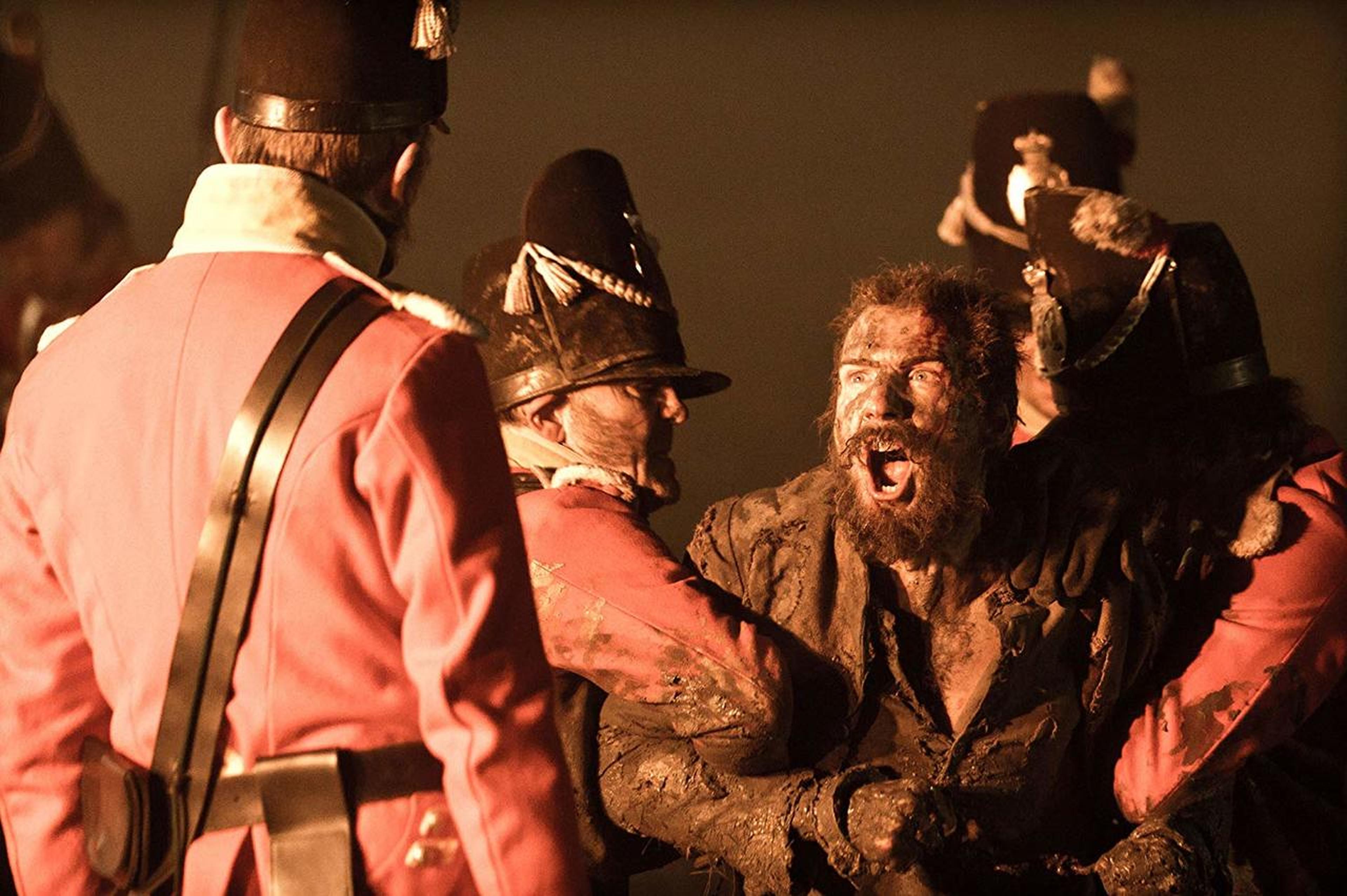 《远大前程》（2012），再次合作女主角海伦娜·伯翰·卡特，导演是执导《哈利·波特与火焰杯》的迈克·内威尔