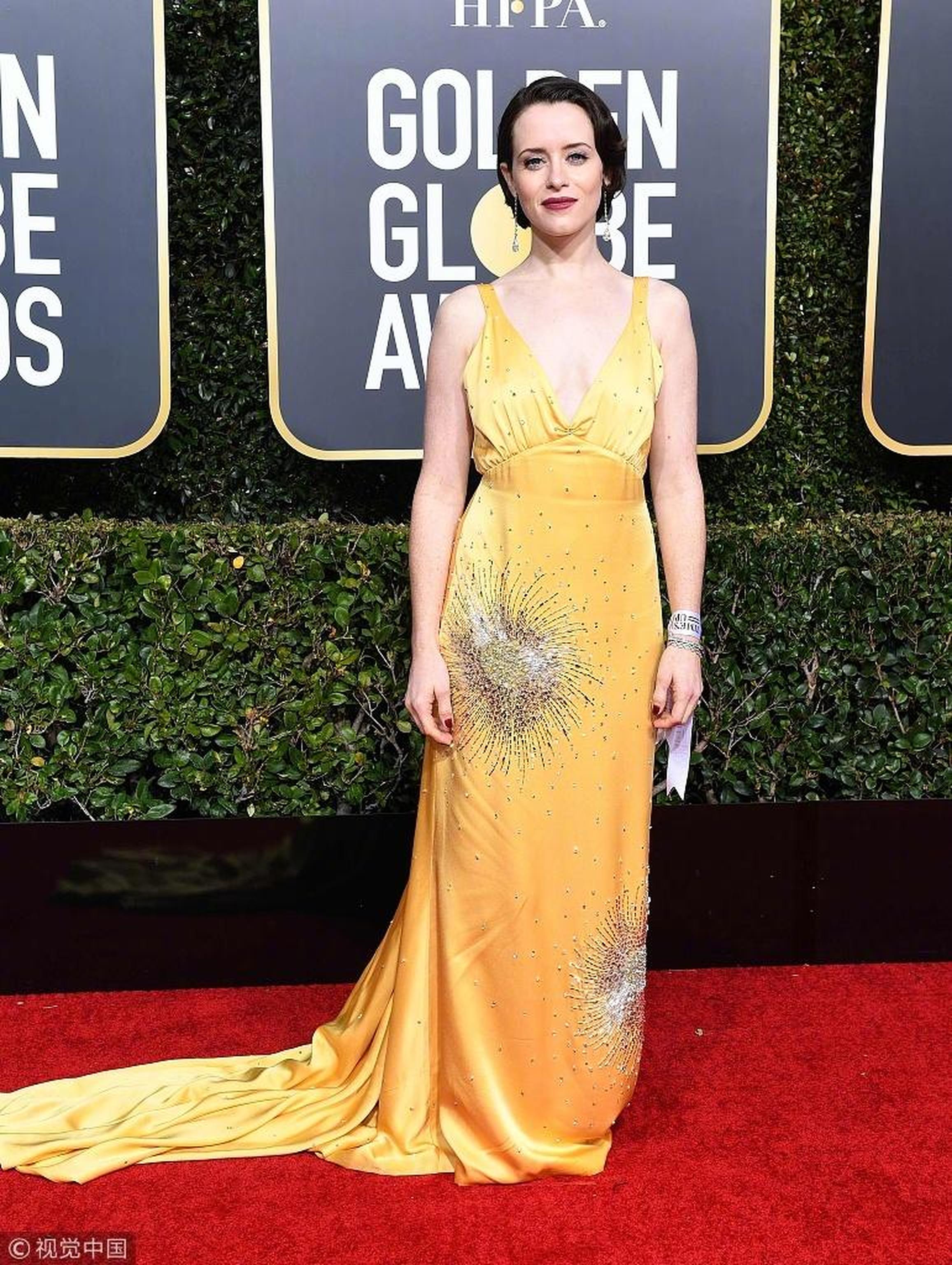 “女王”克莱尔·芙伊卸下王冠，凭《登月第一人》提名电影类最佳女配角