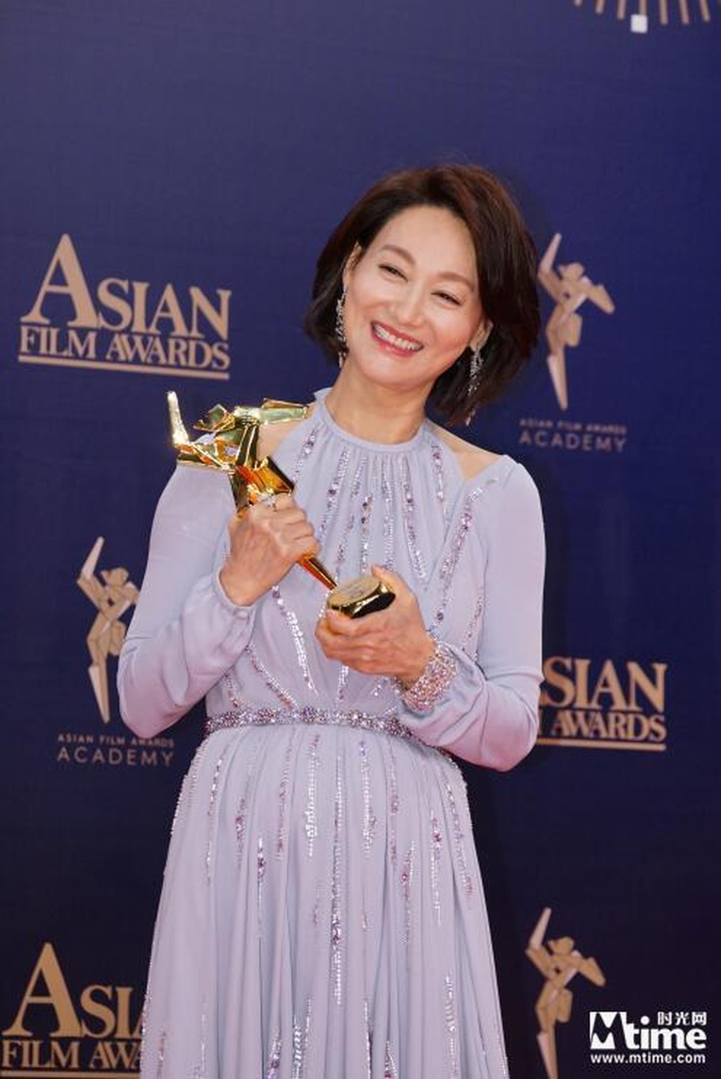 第13届亚洲电影大奖：最佳女配角惠英红《翠丝》