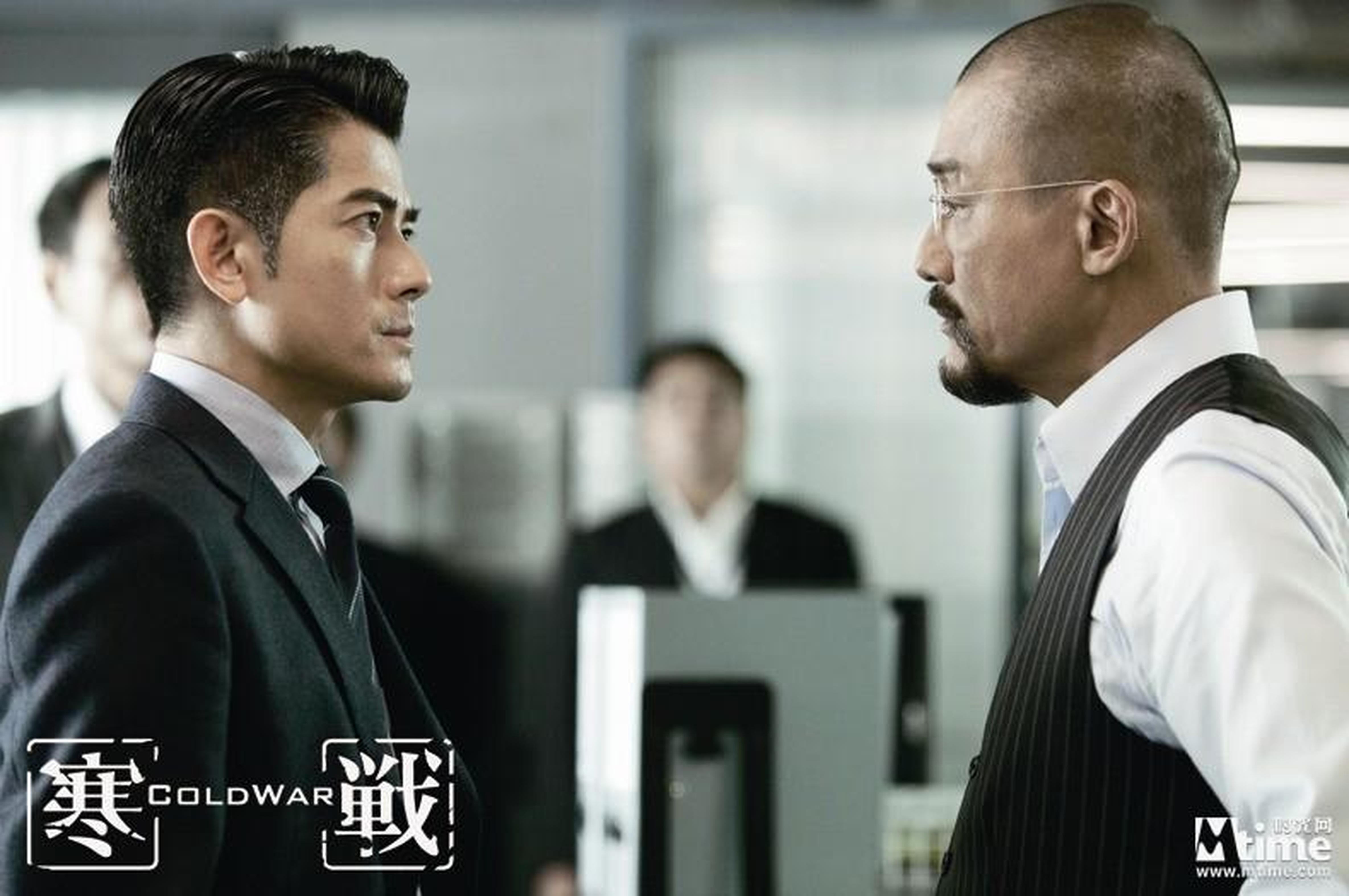 《寒战》警务处副处长李文斌：“我服务了香港警队30年，认识不少人，也得罪不少人。不过在这30年，我学会了一件事：每一个机构，每一个部门，每一个岗位，都有自己的游戏规则，不管暗也好，明也好，第一步，学会它。”