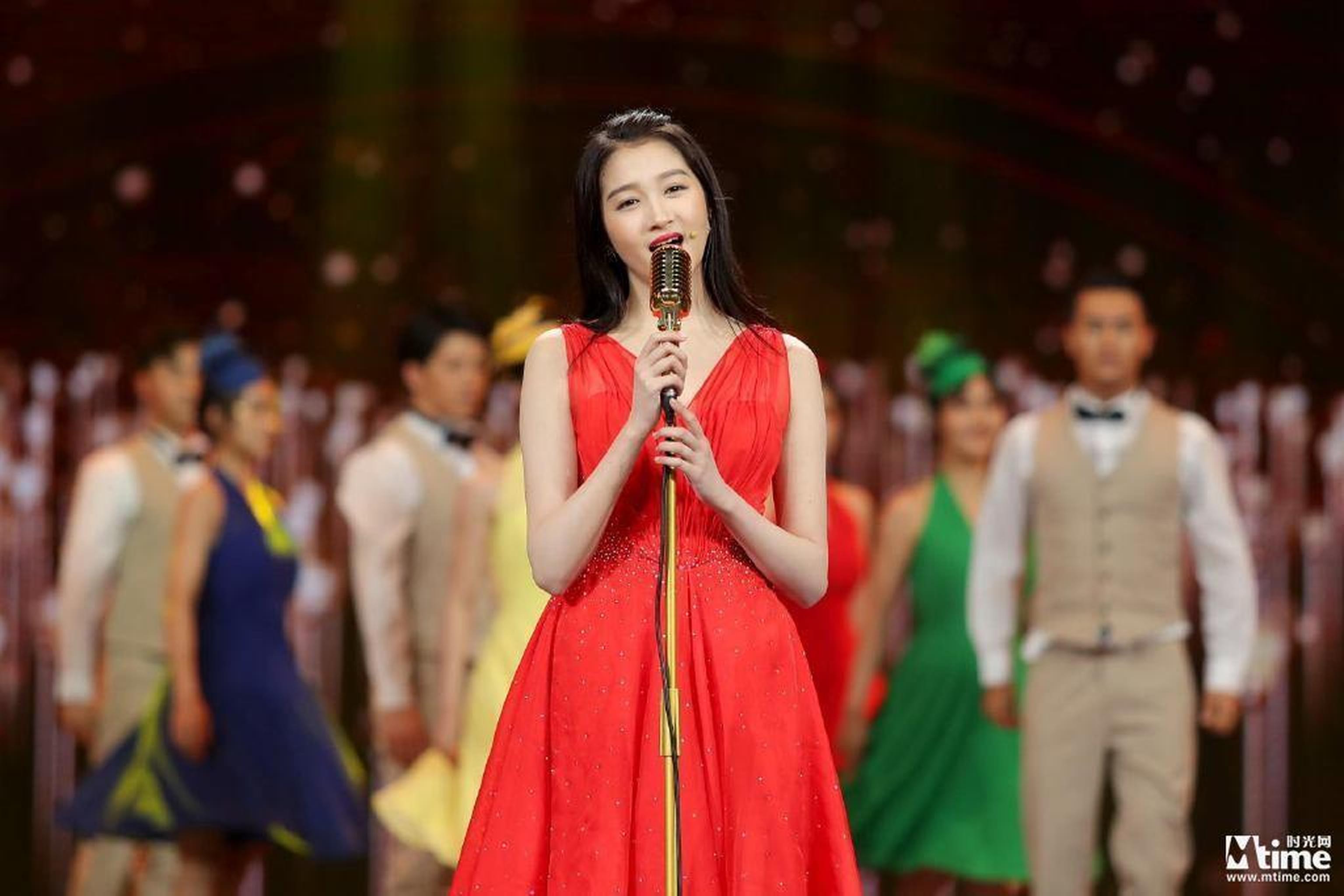 关晓彤《爱乐之城》表演