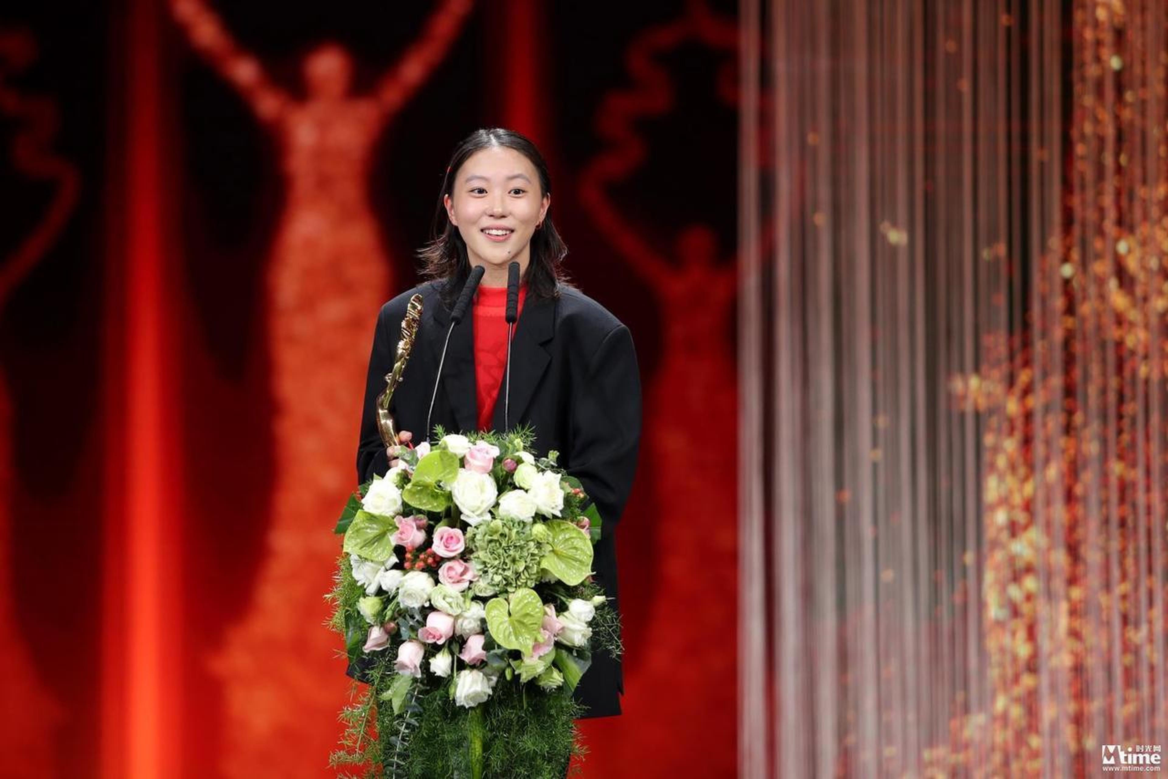 窦靖童凭借《第十一回》拿下天坛奖最佳女配角奖