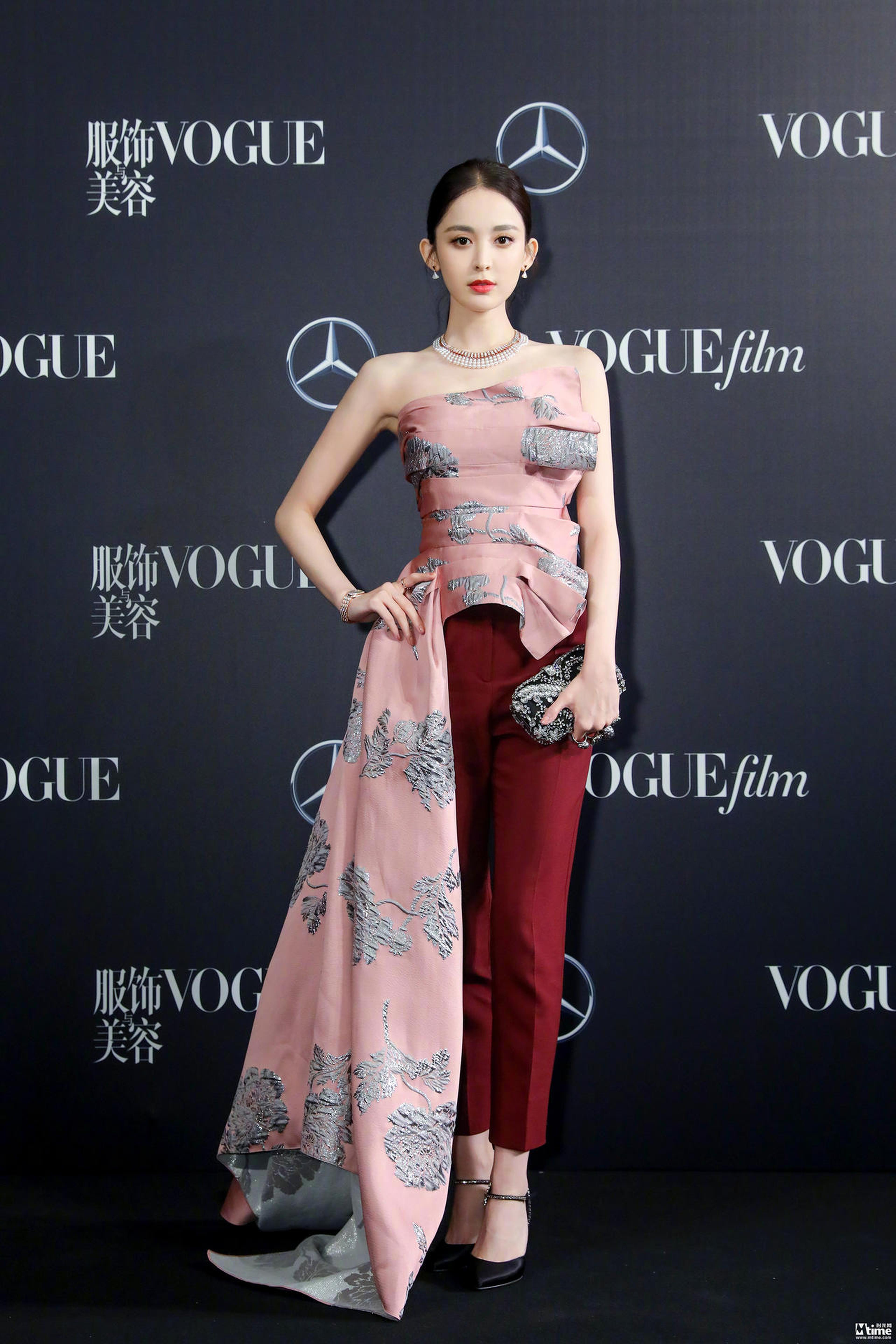 娜扎