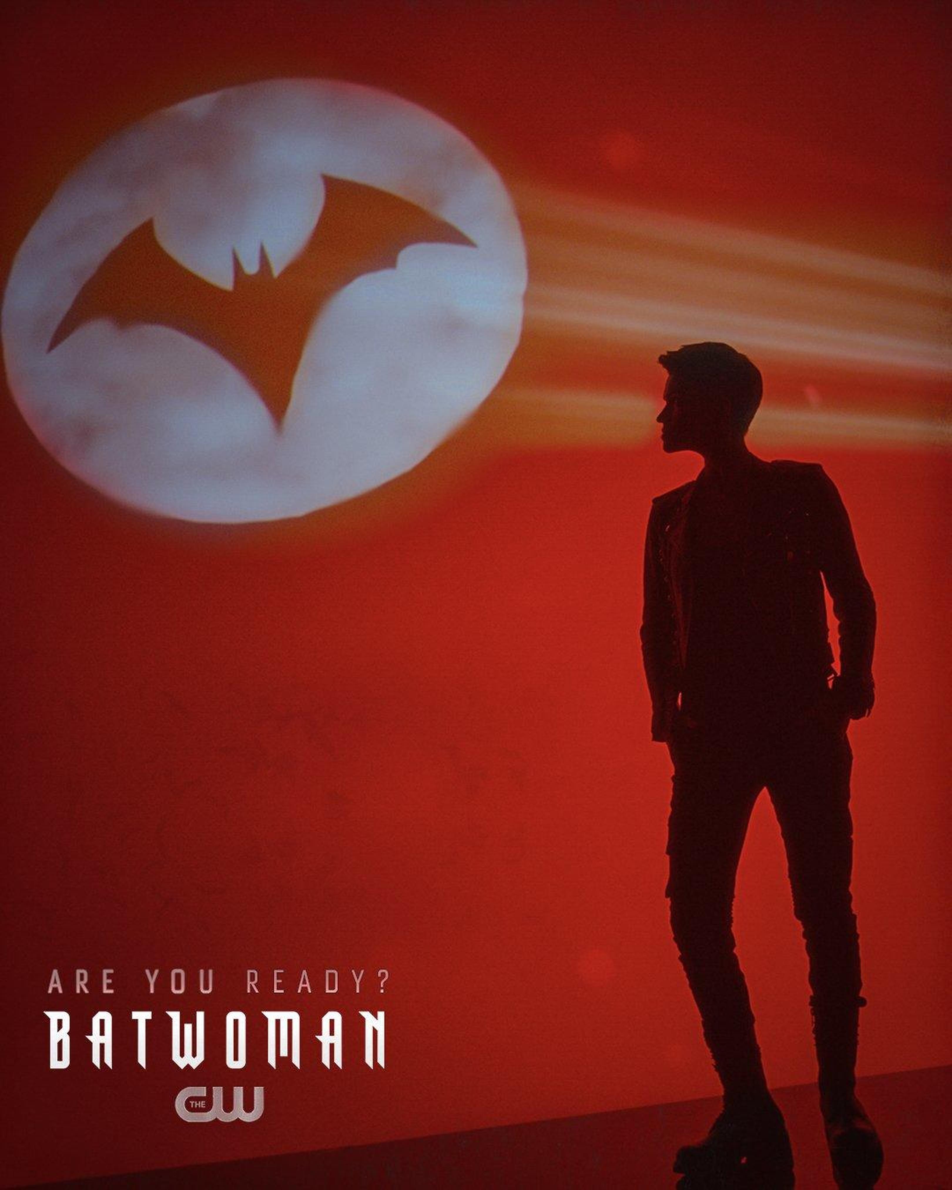 CW台打造的DC新剧《蝙蝠女侠》海报