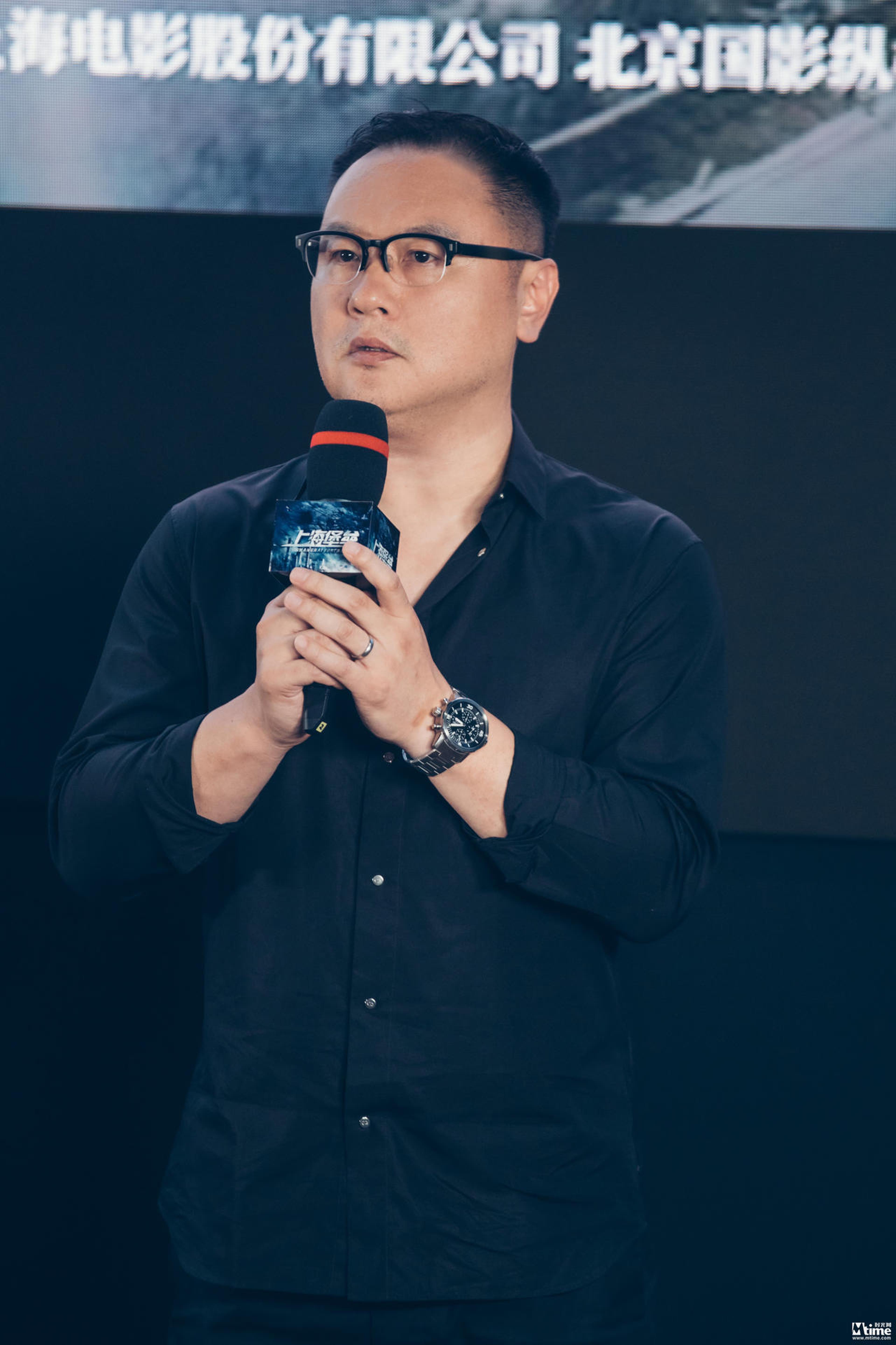 导演滕华涛